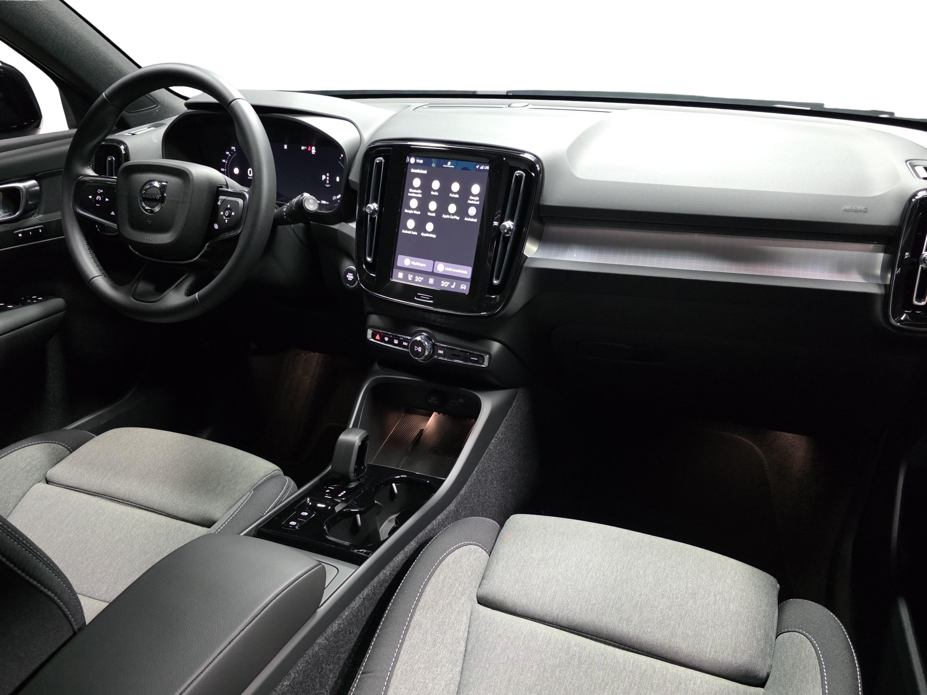 Volvo XC40 17