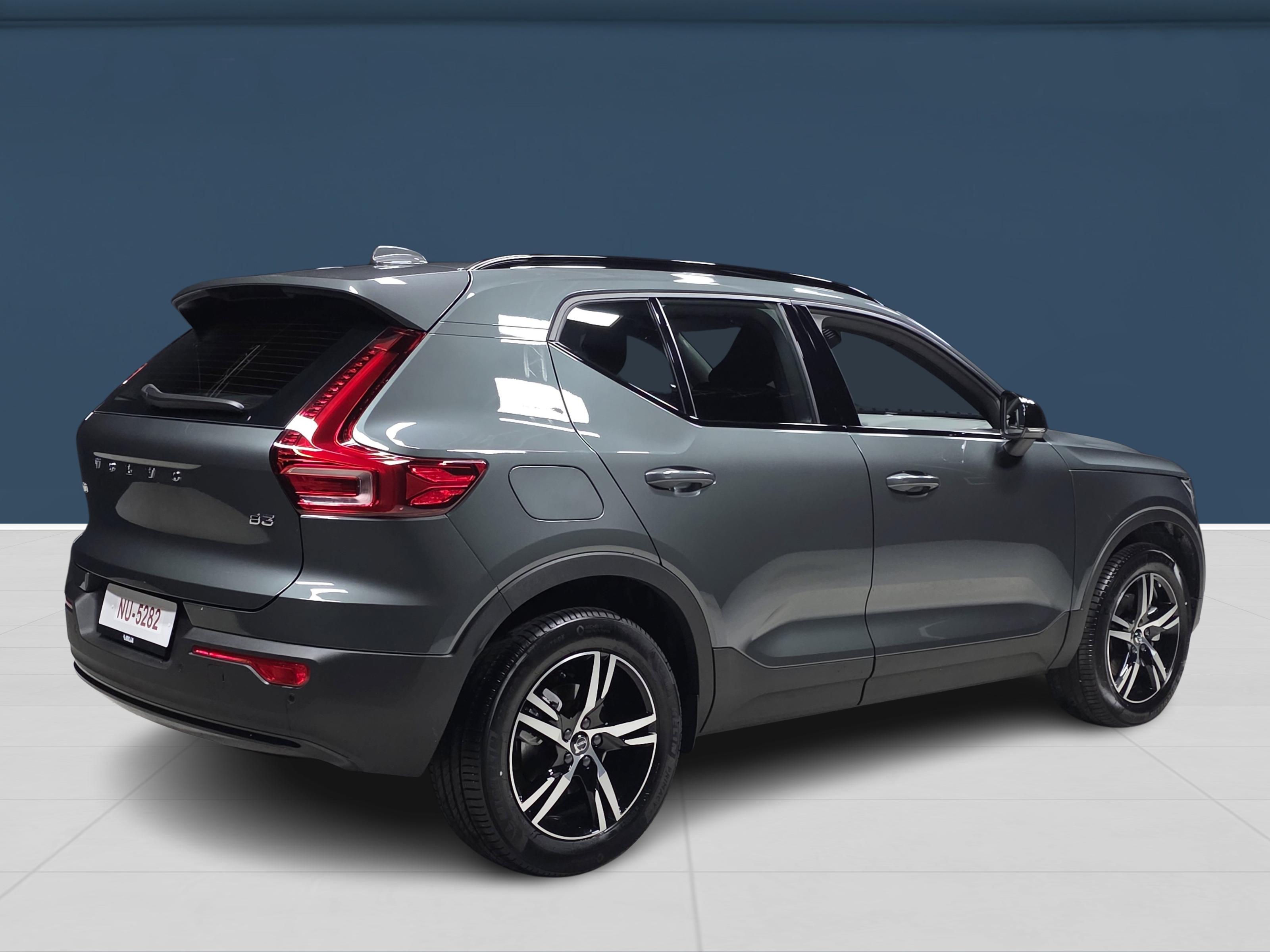 Volvo XC40 4