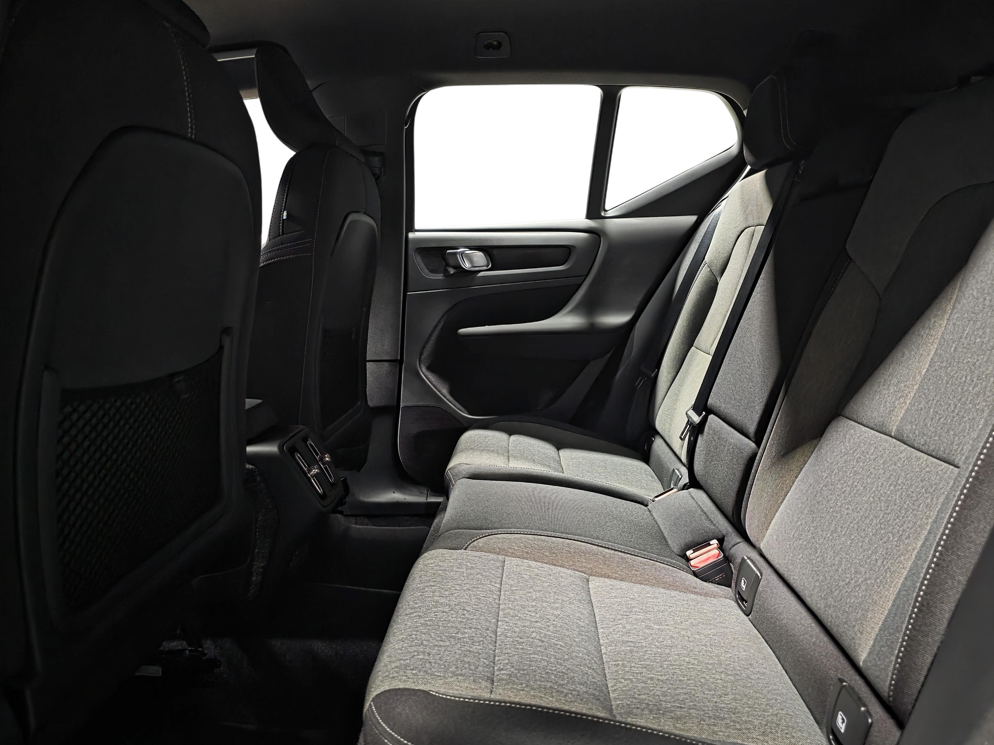 Volvo XC40 9