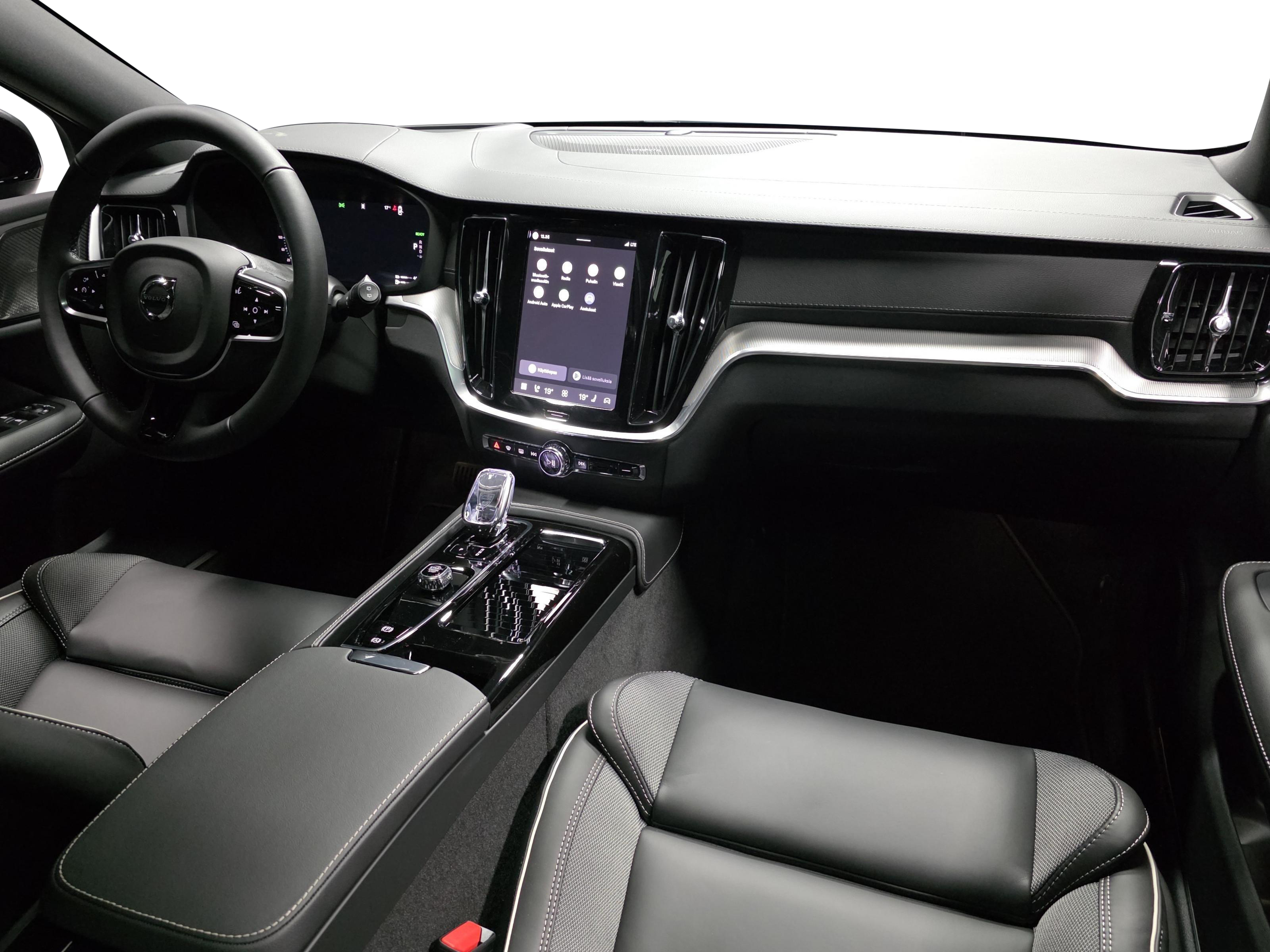 Volvo V60 17