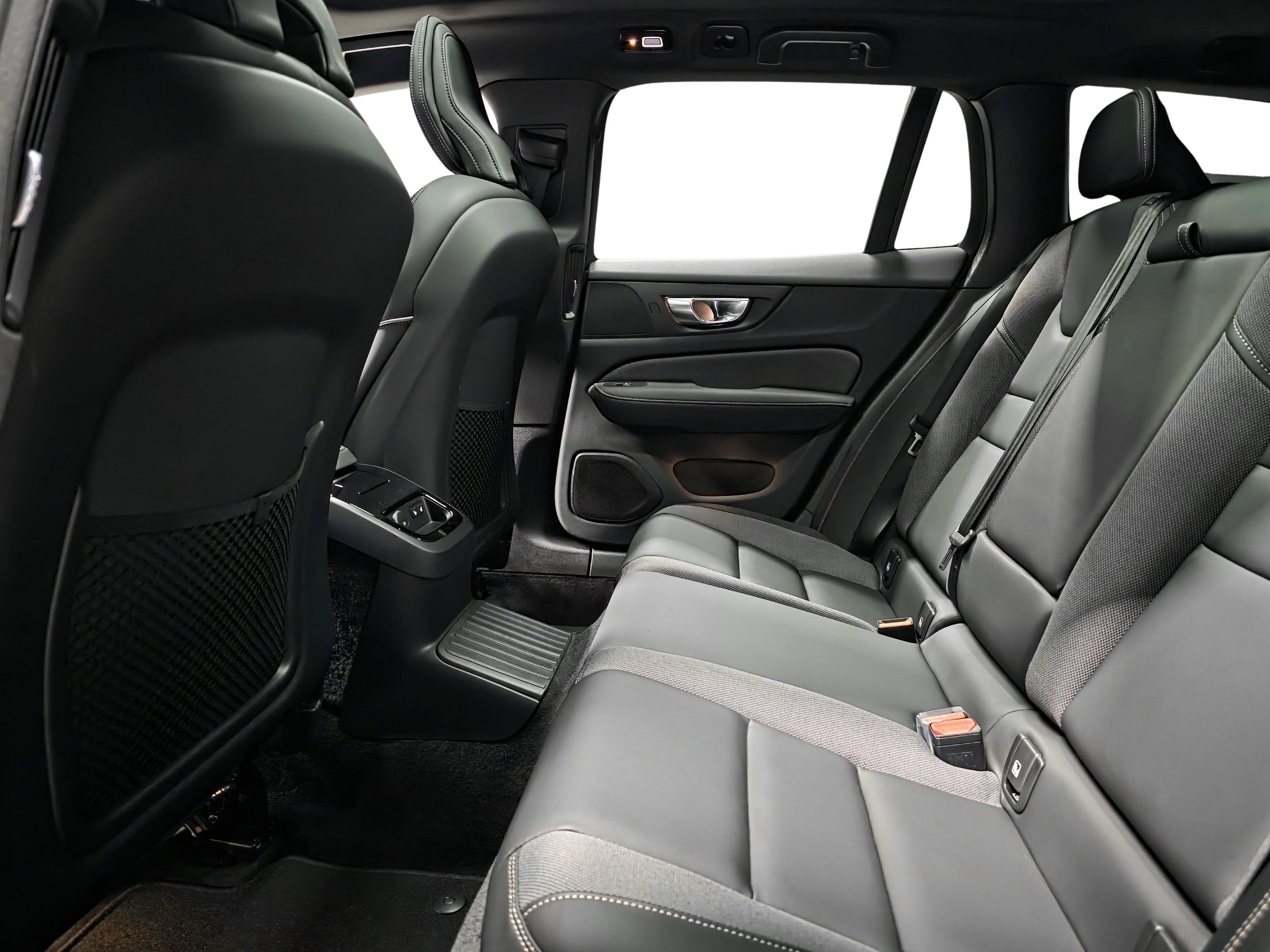 Volvo V60 9