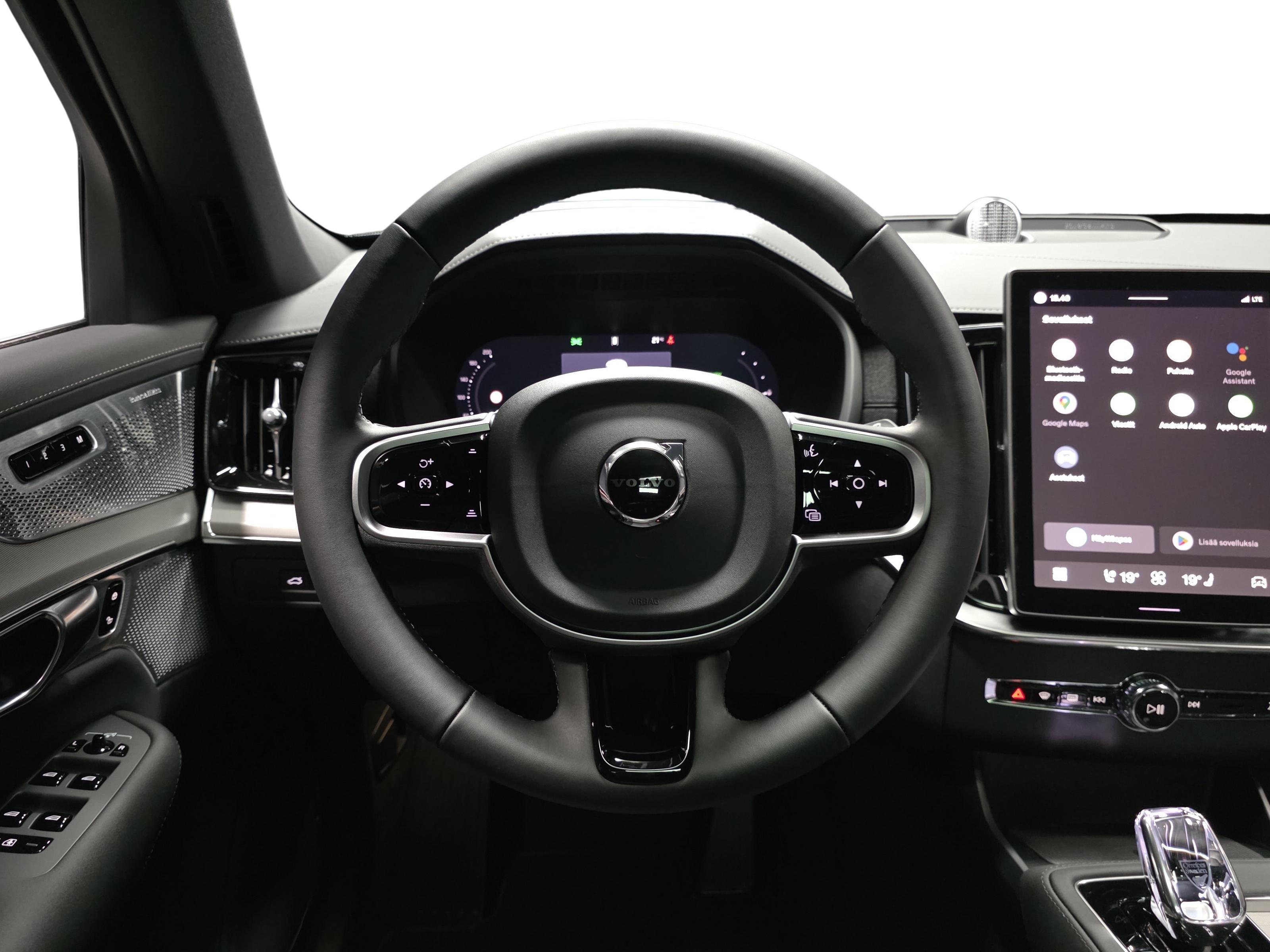 Volvo XC90 10