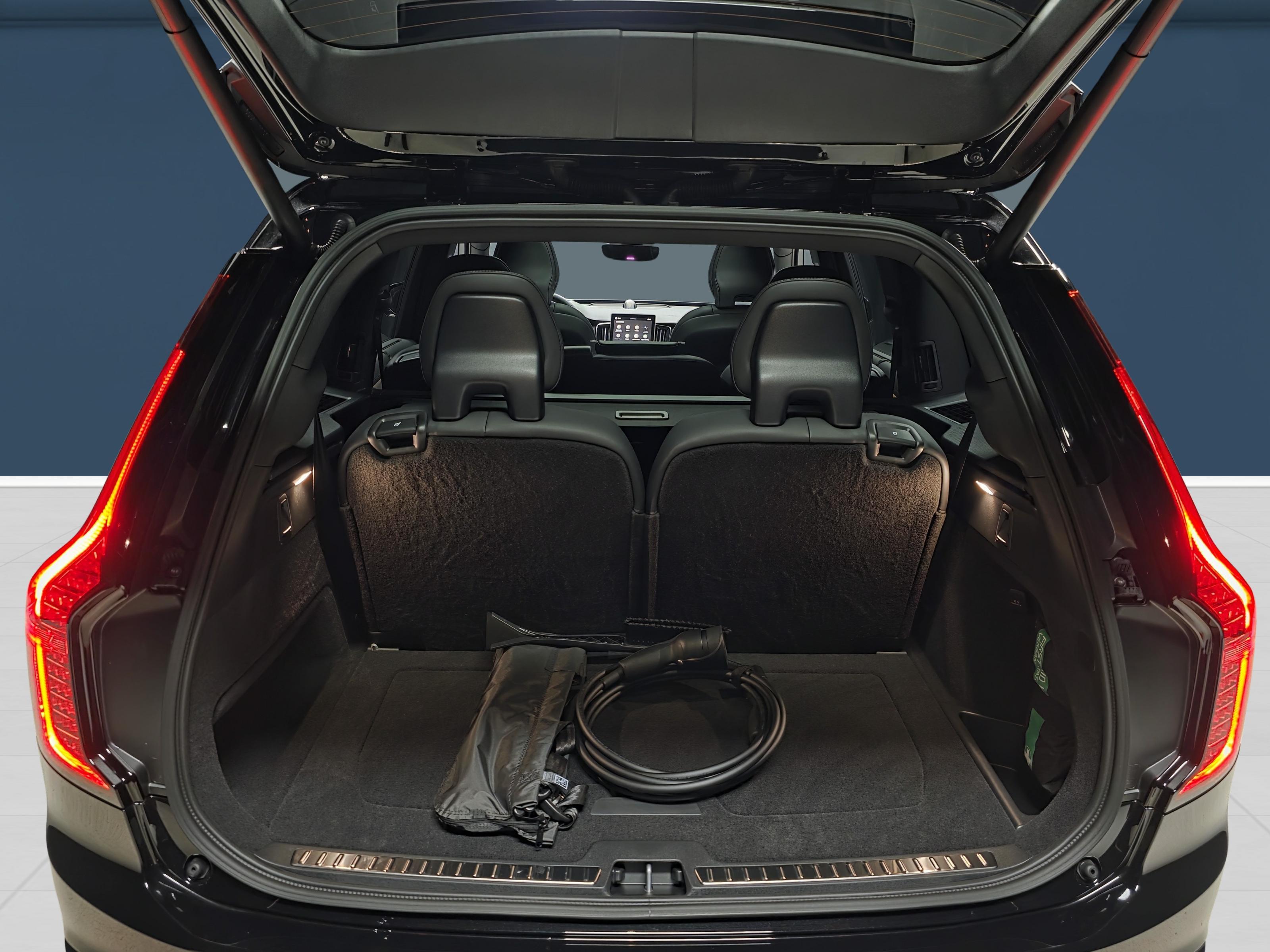 Volvo XC90 11