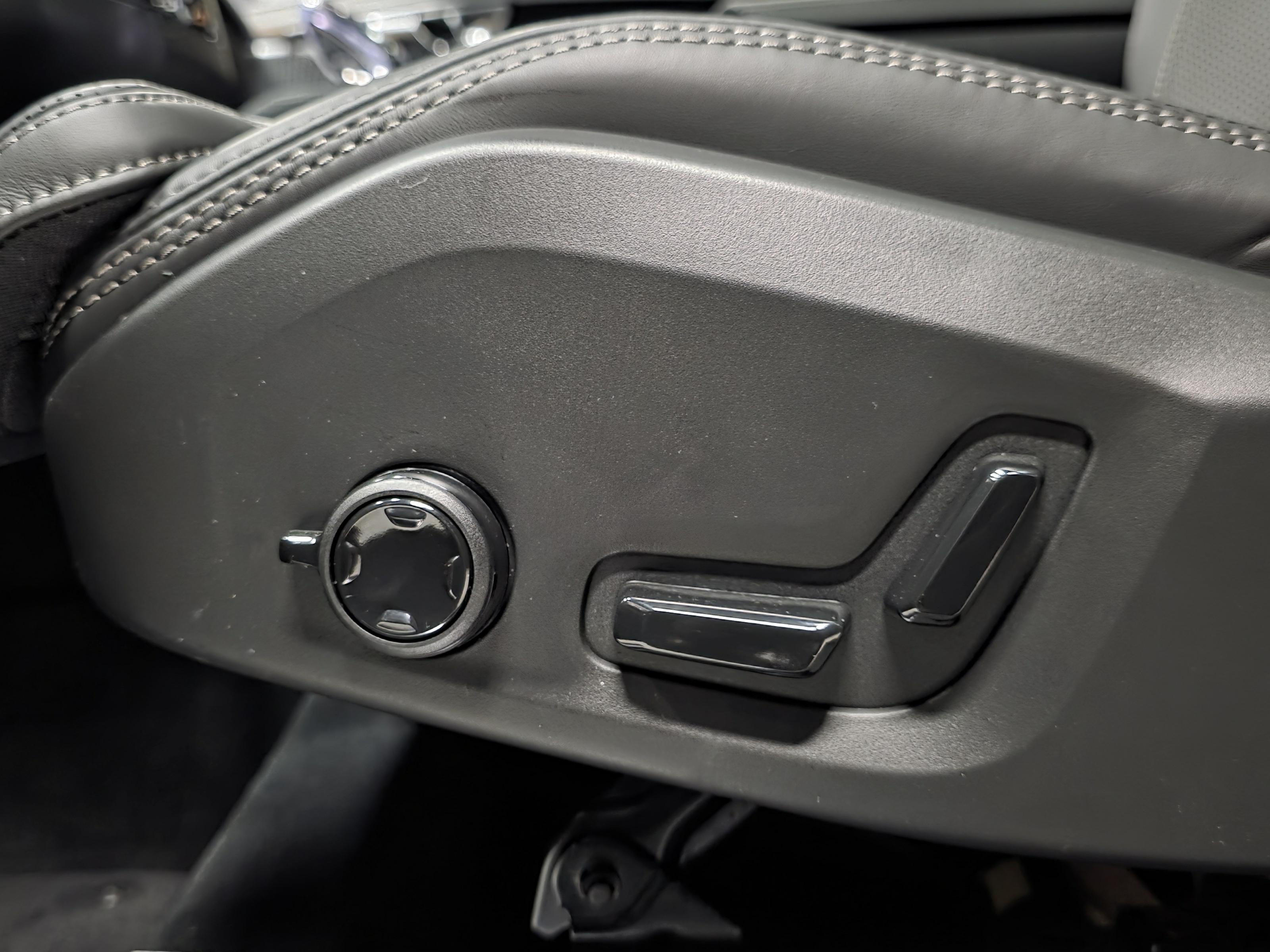 Volvo XC90 15