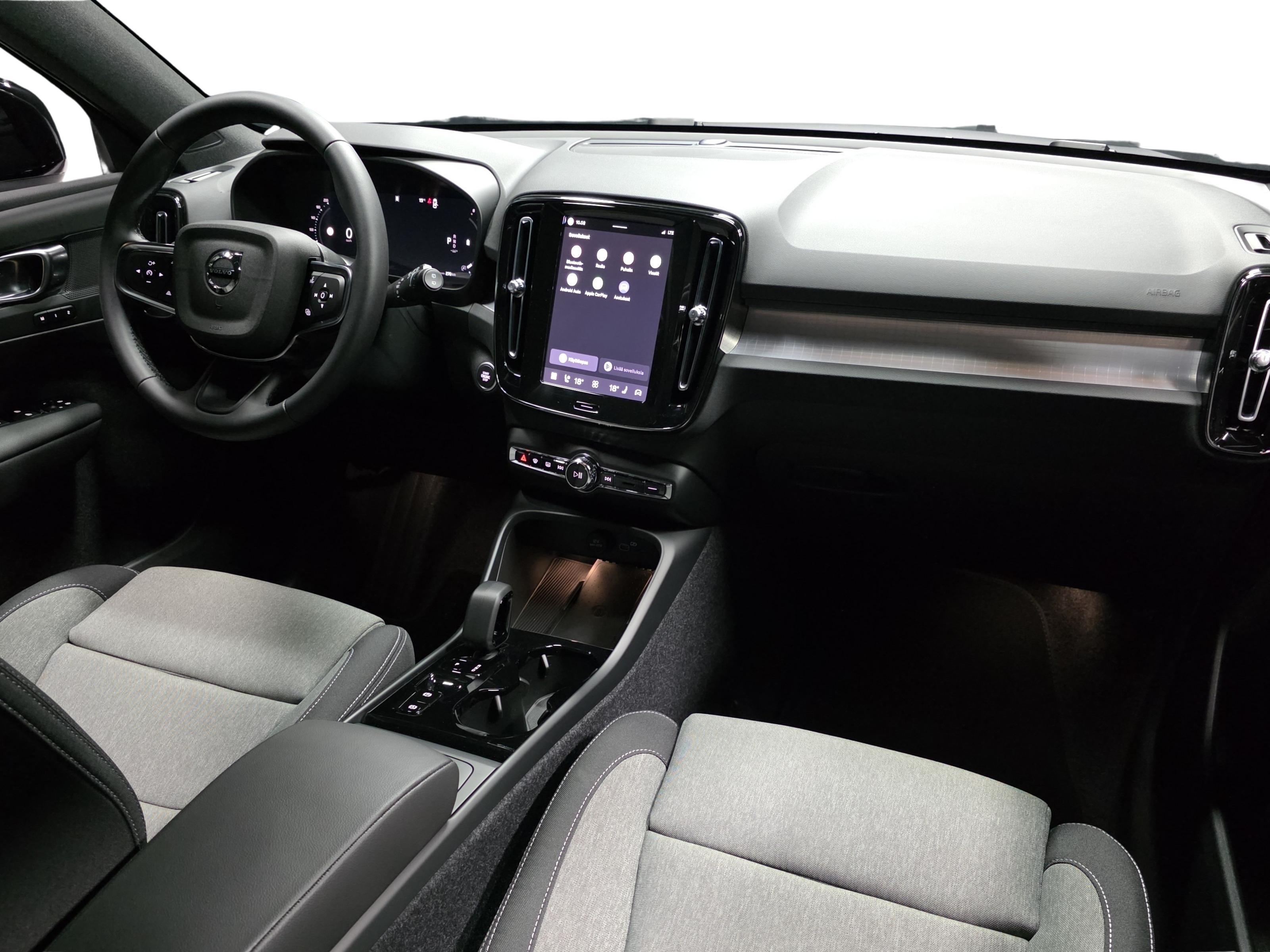 Volvo XC40 15