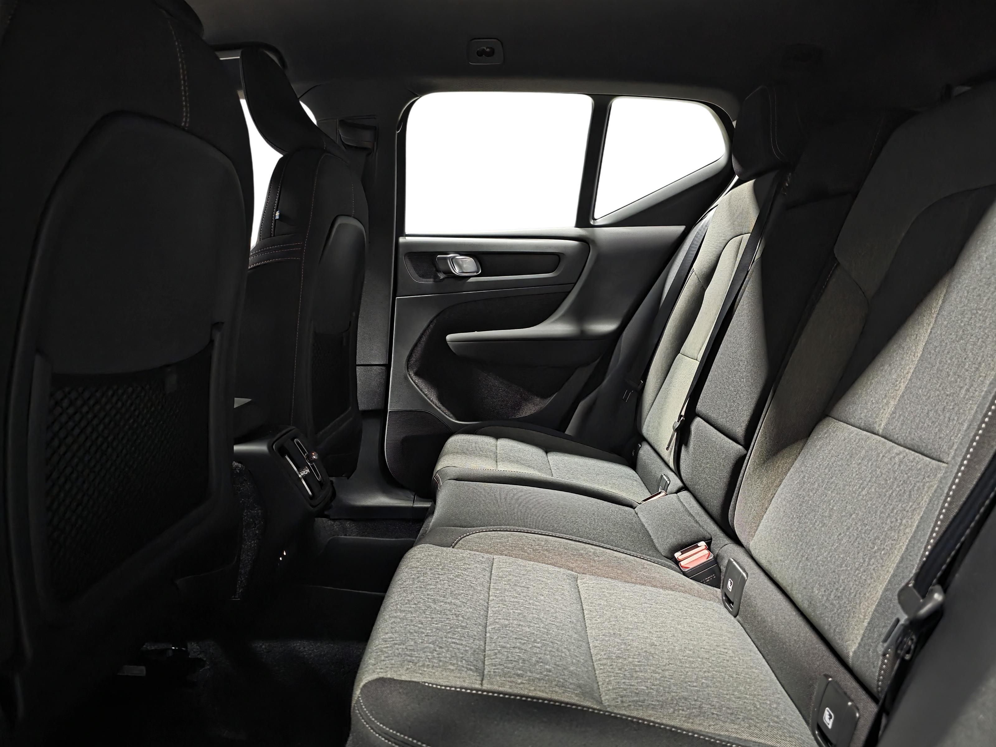 Volvo XC40 9