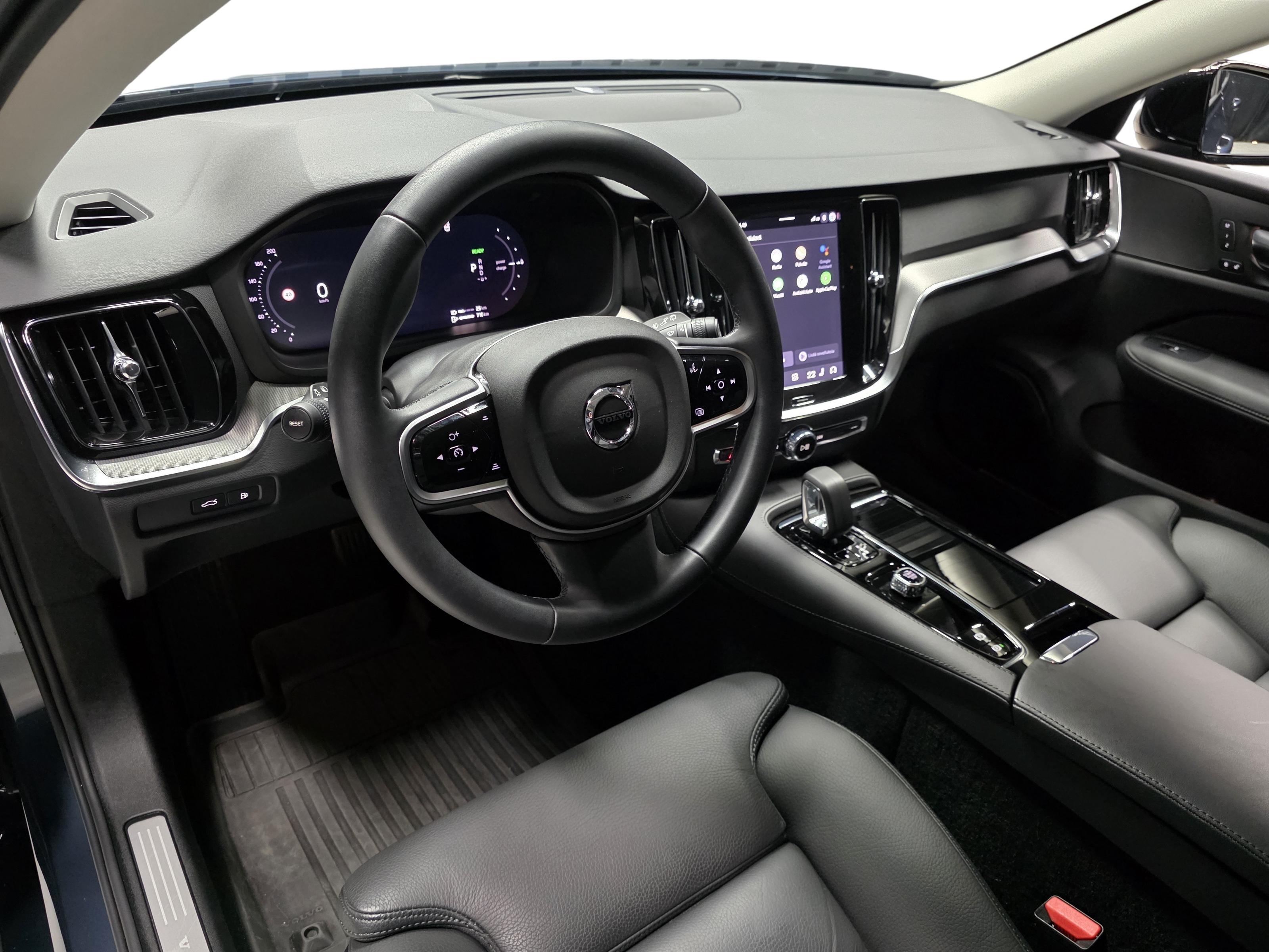 Volvo V60 8