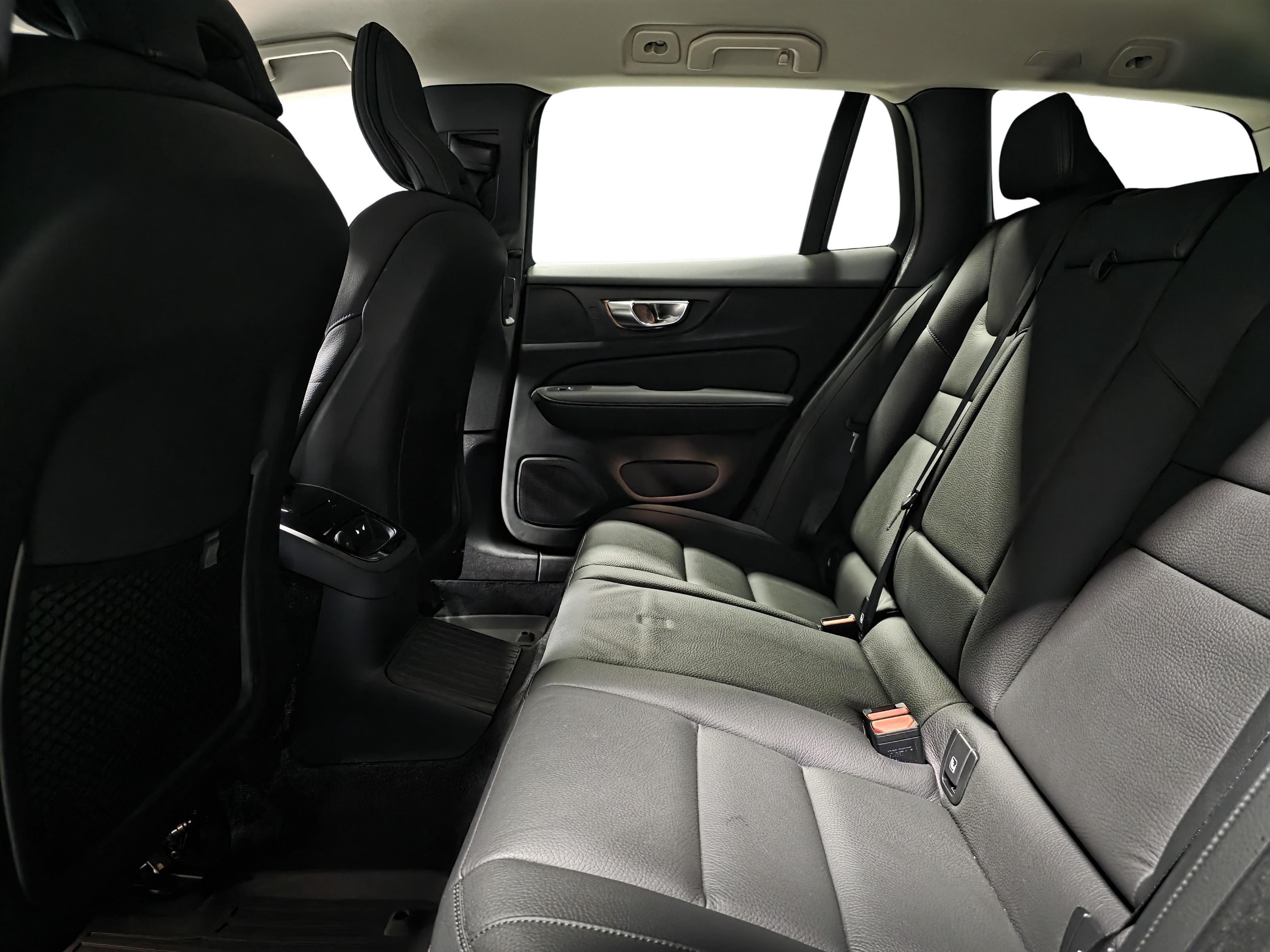 Volvo V60 9