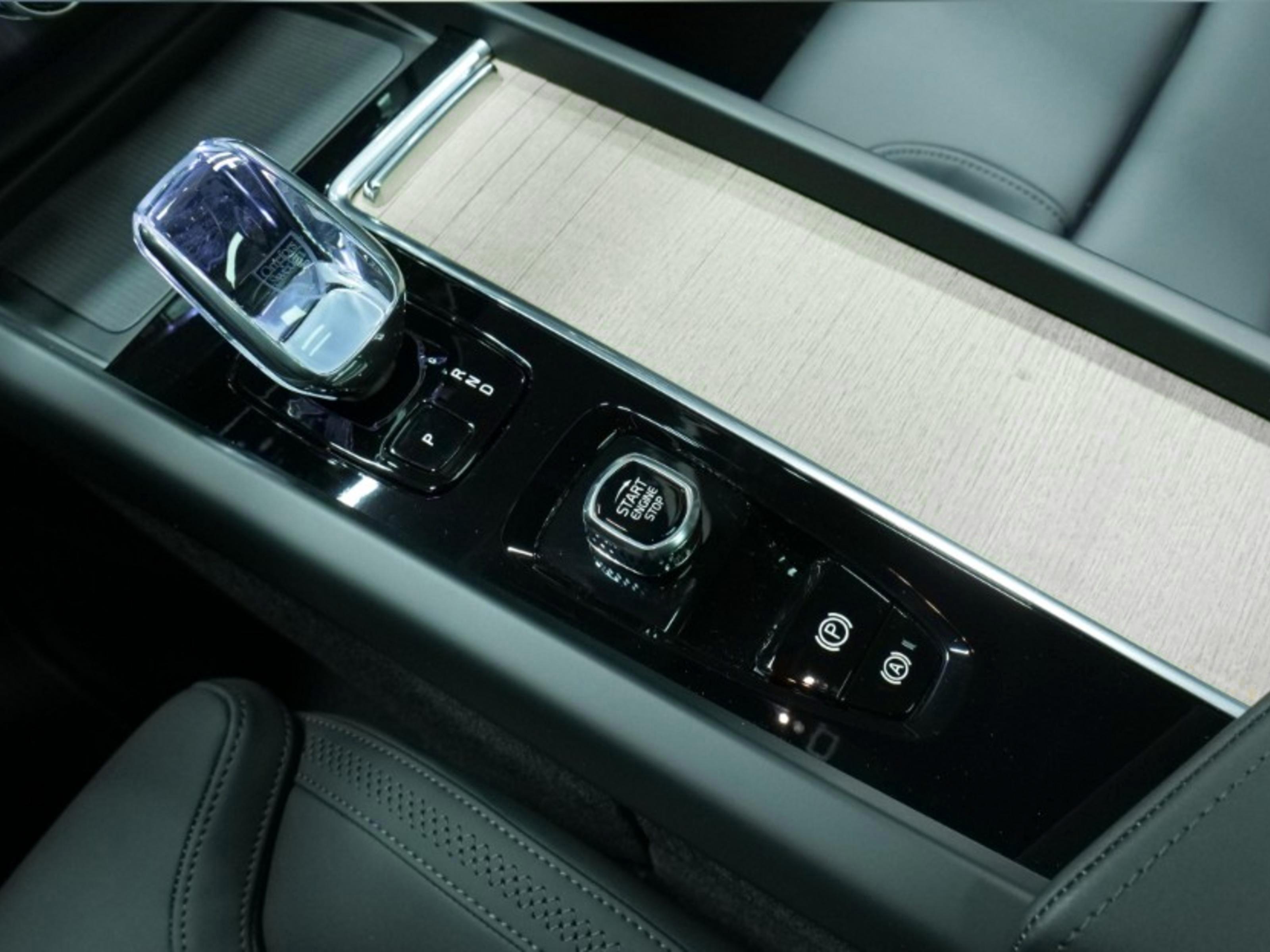 Volvo XC60 13