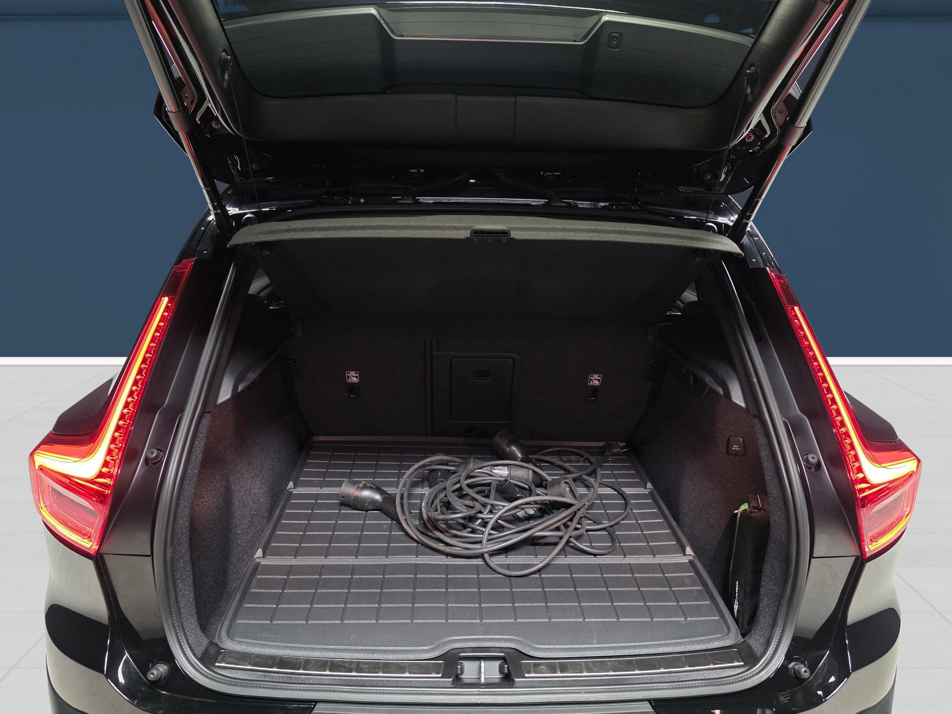 Volvo XC40 11