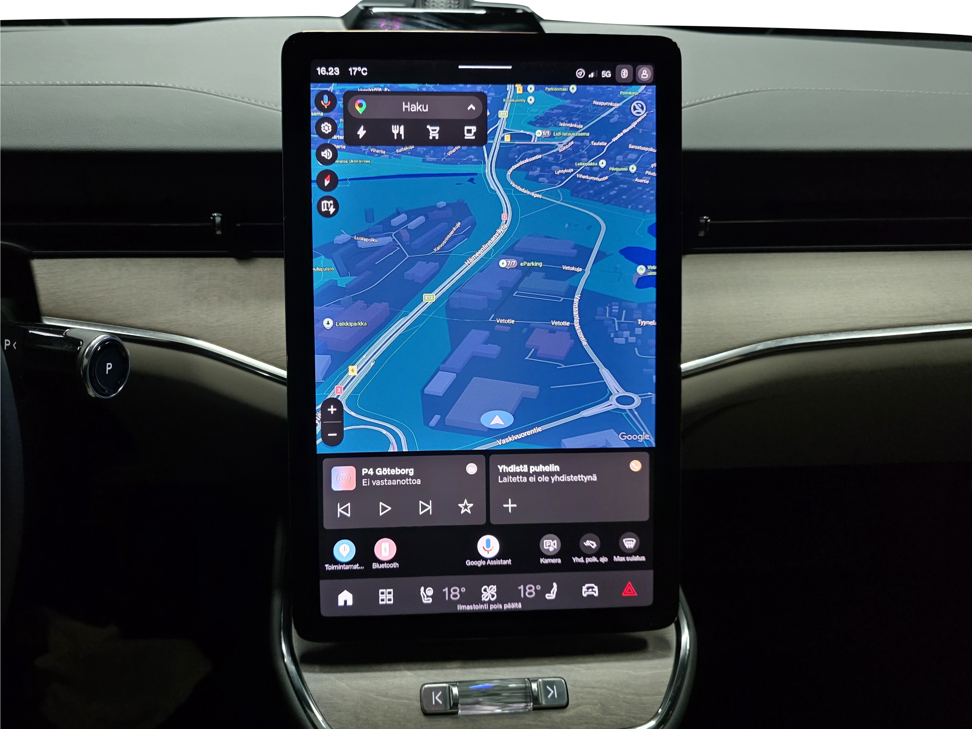 Volvo ES90 12
