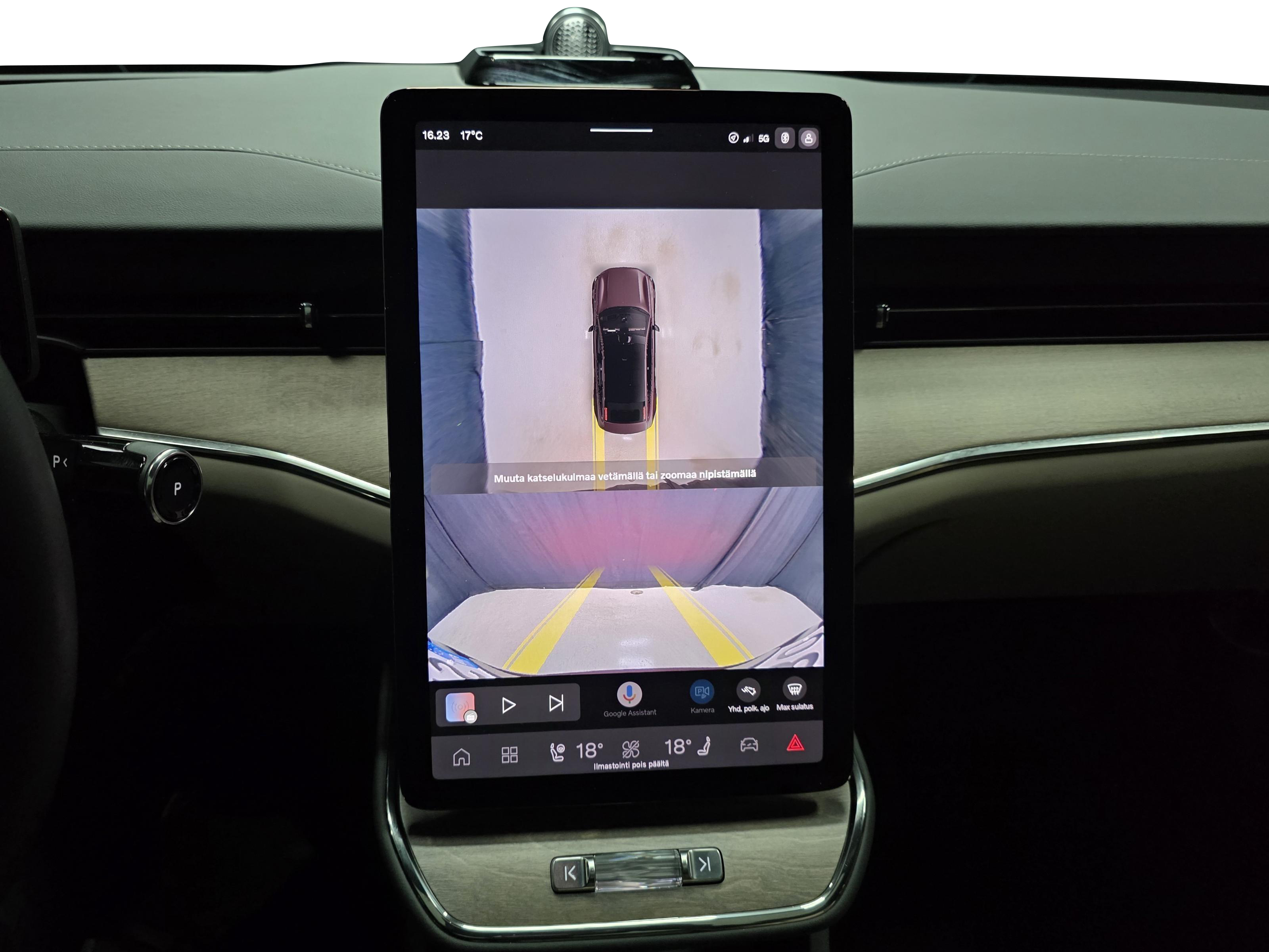 Volvo ES90 13