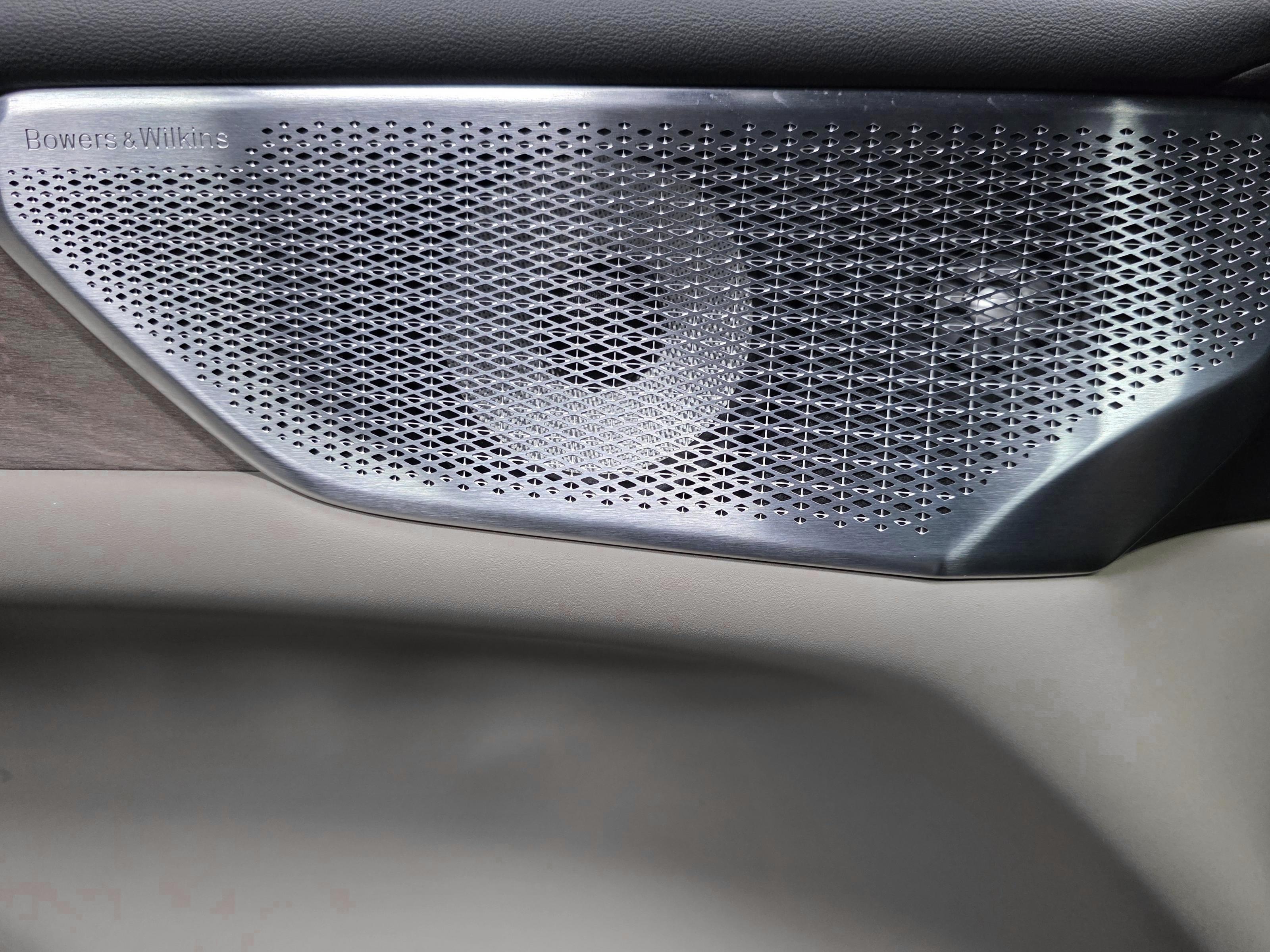 Volvo ES90 14
