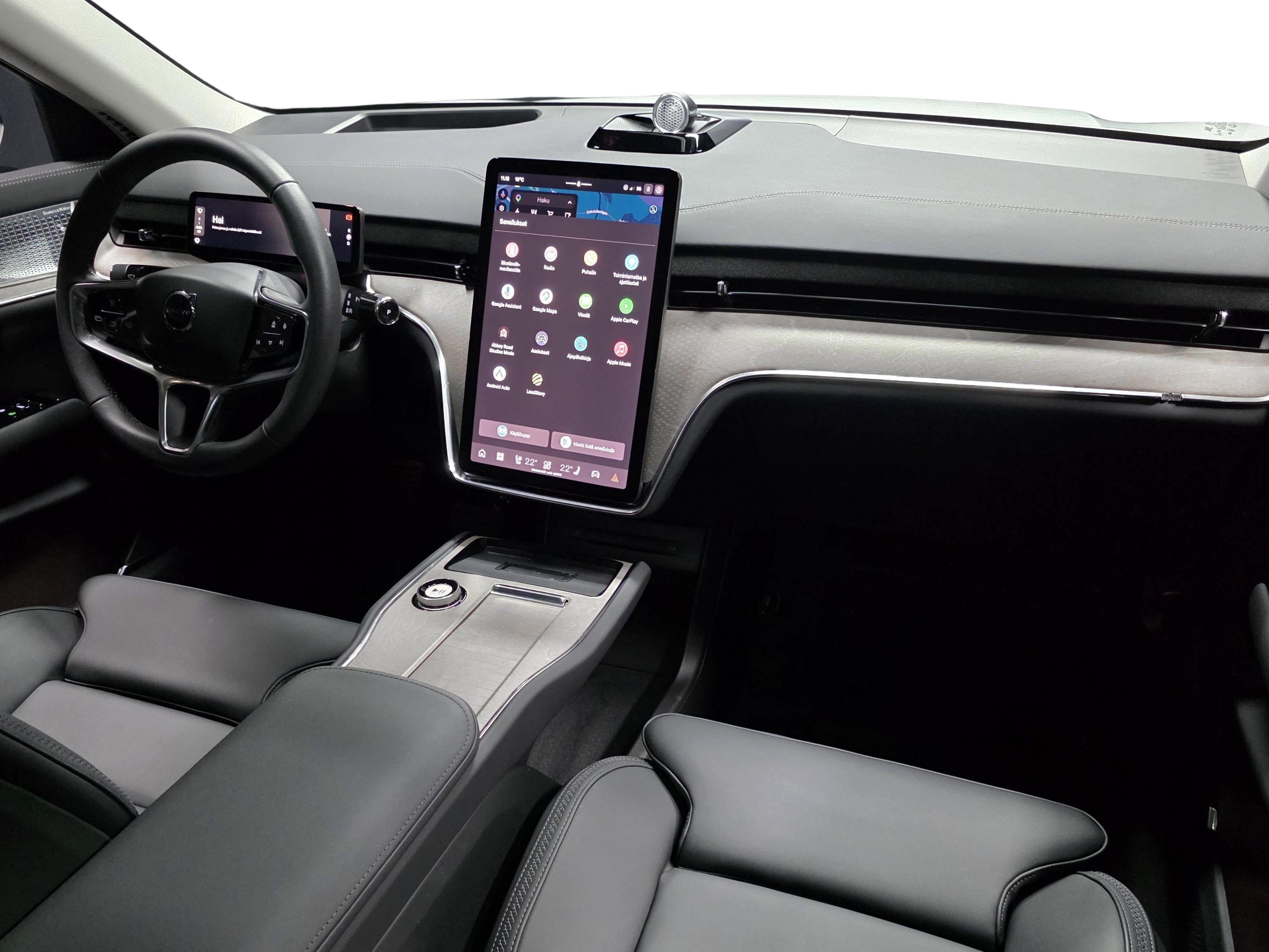 Volvo EX90 19