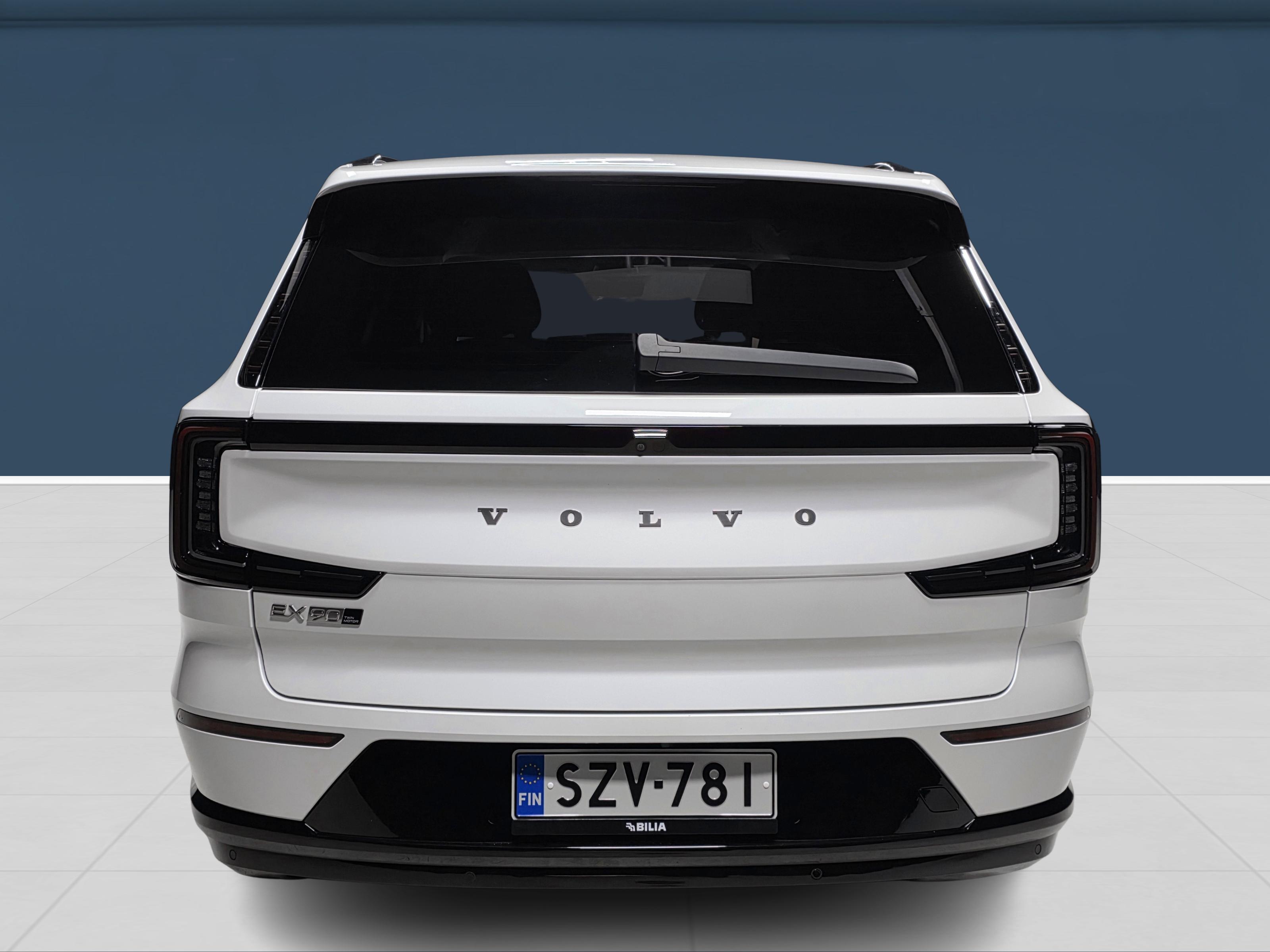 Volvo EX90 5