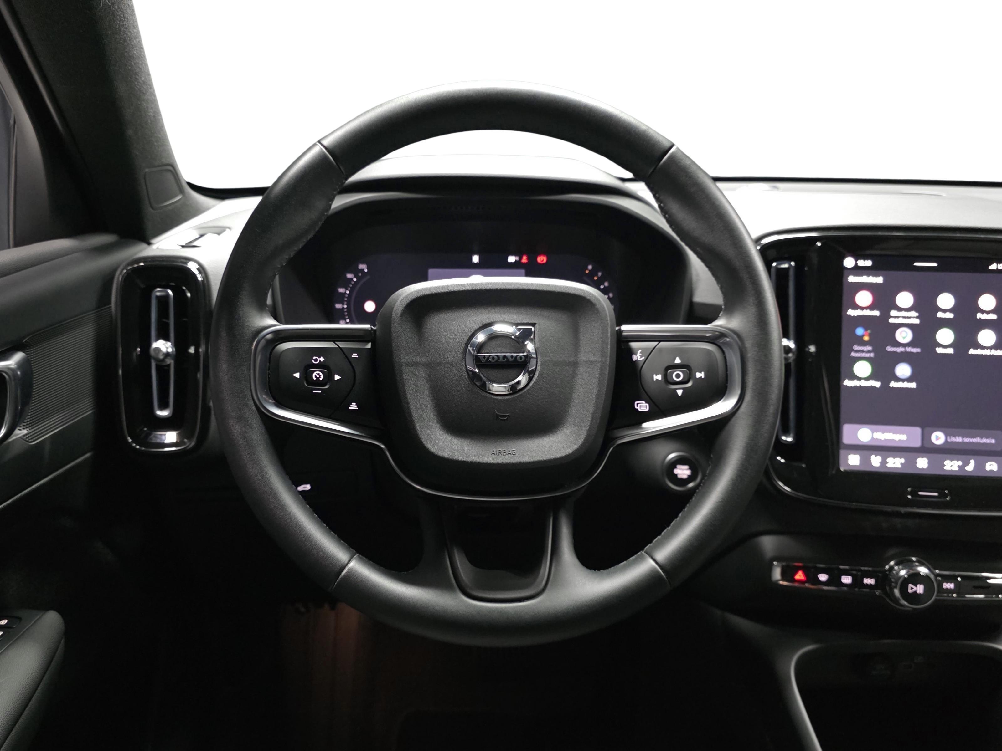 Volvo XC40 10