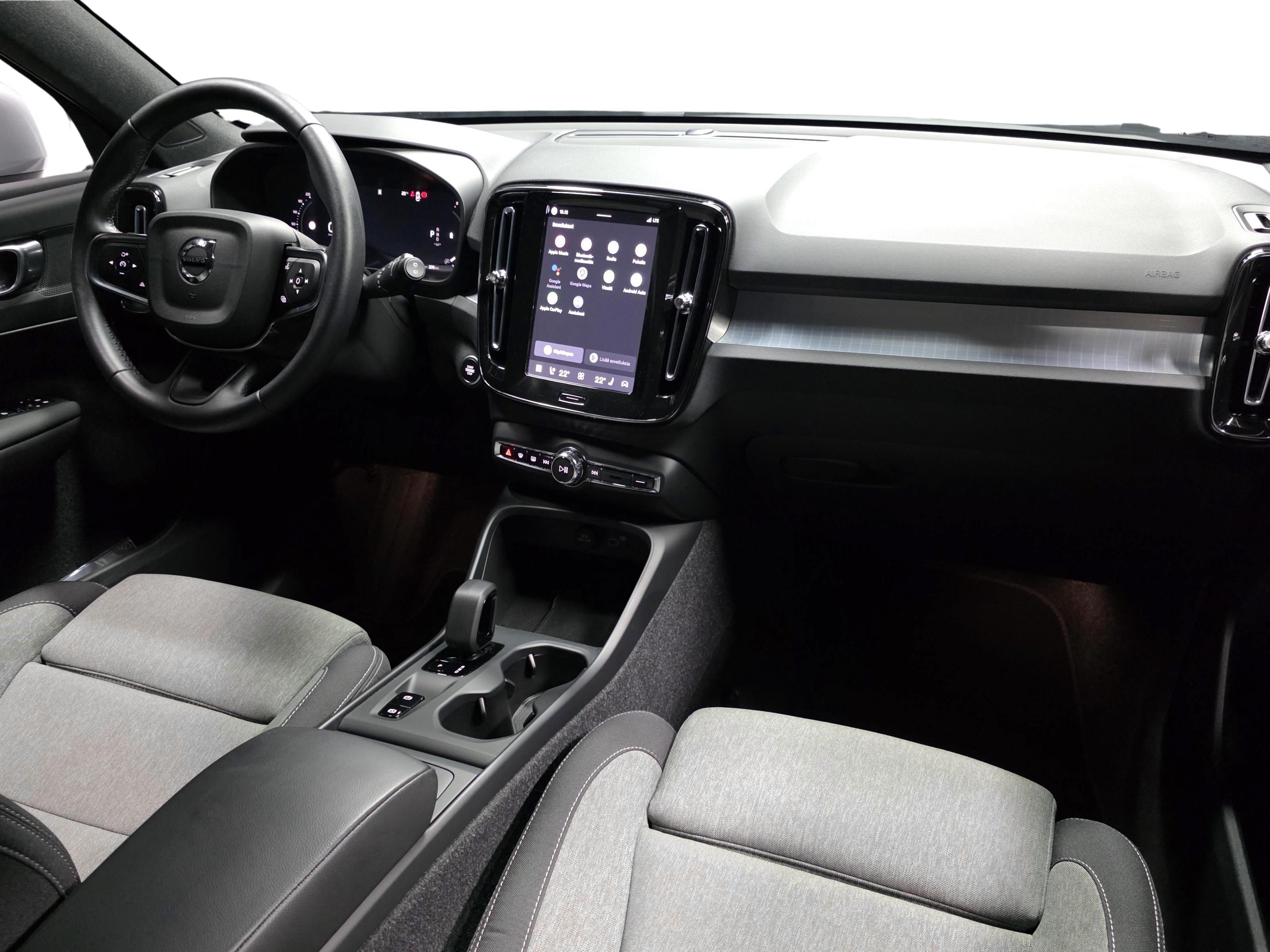 Volvo XC40 15