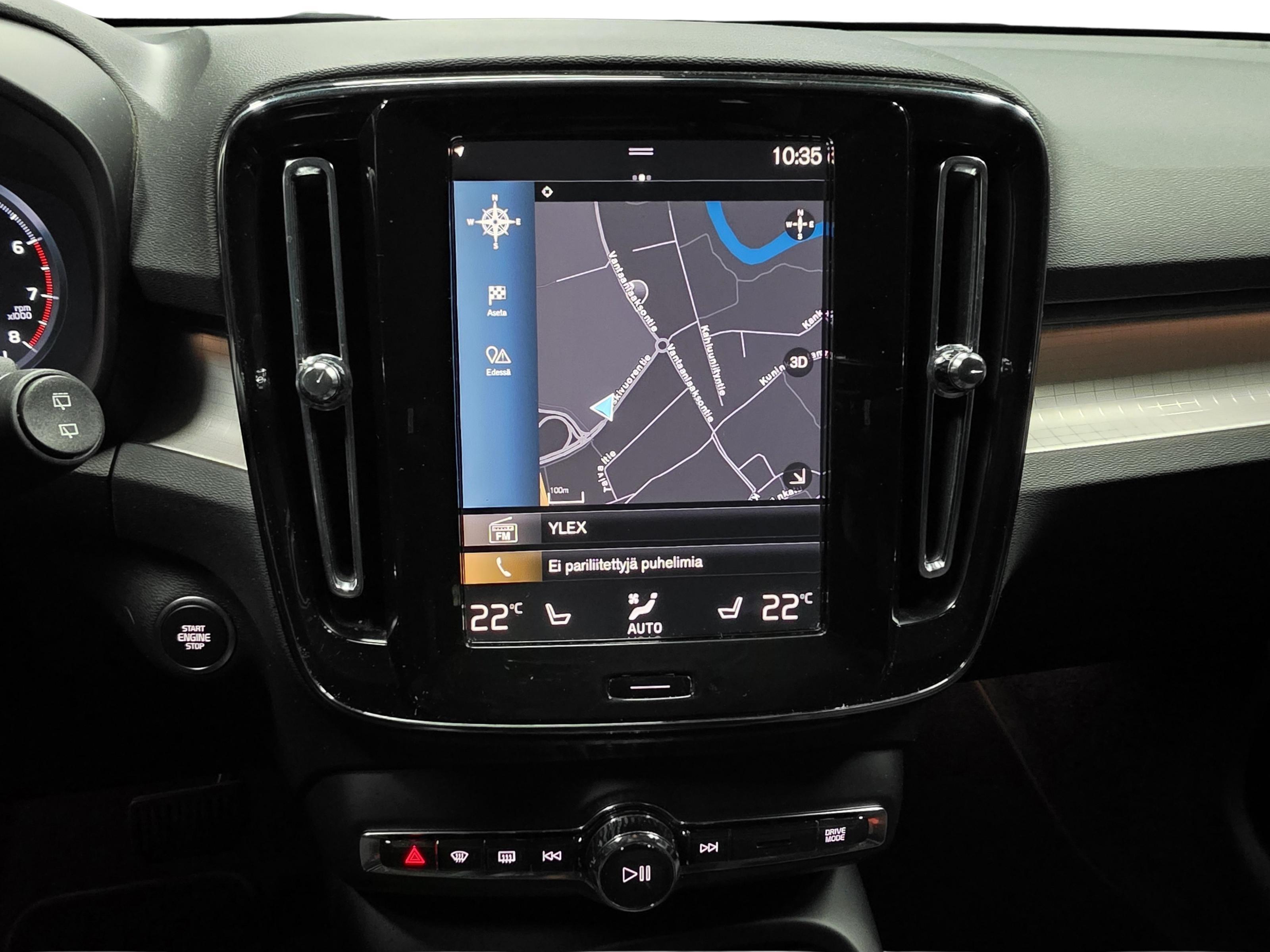 Volvo XC40 13