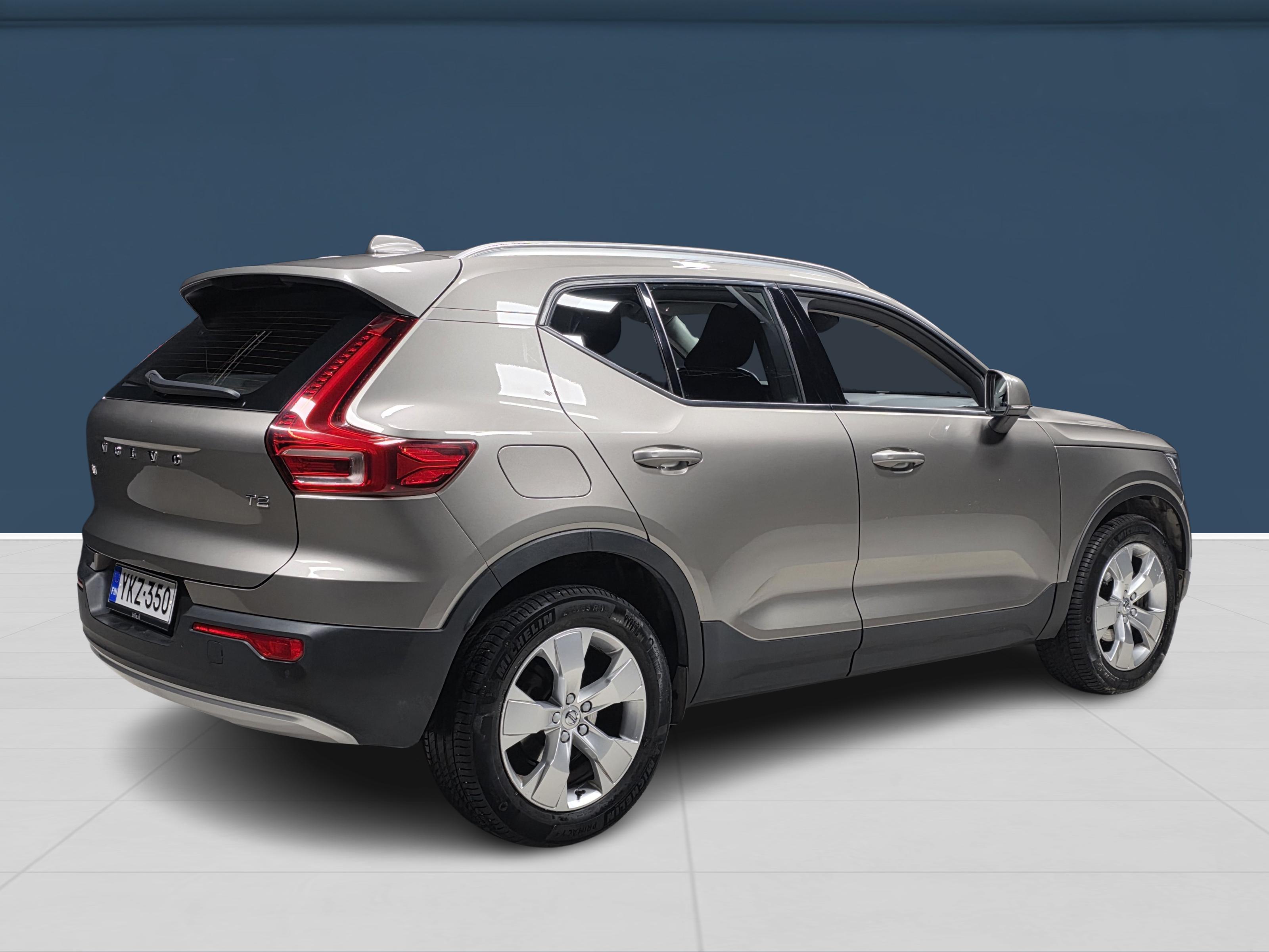 Volvo XC40 4