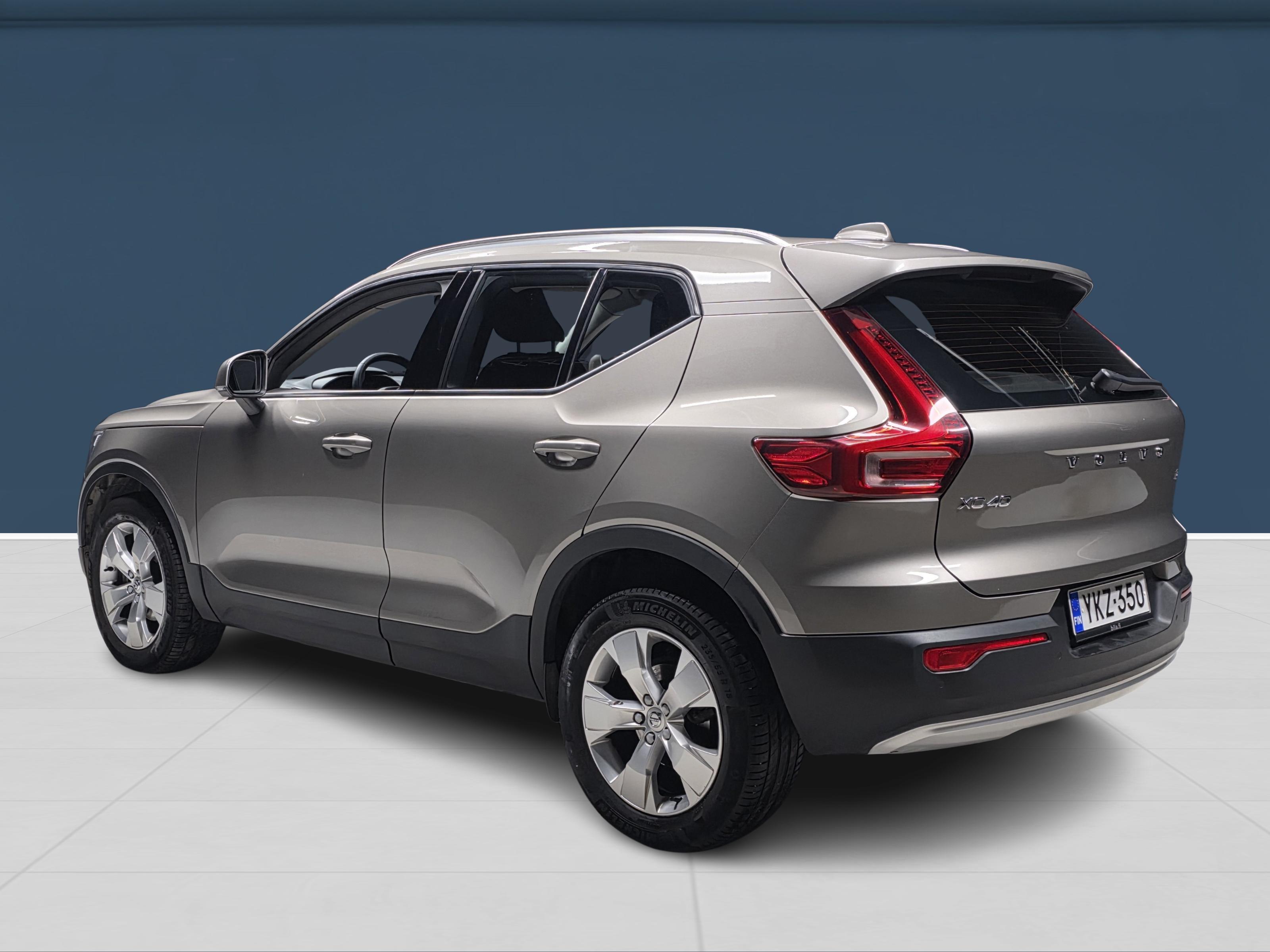 Volvo XC40 6