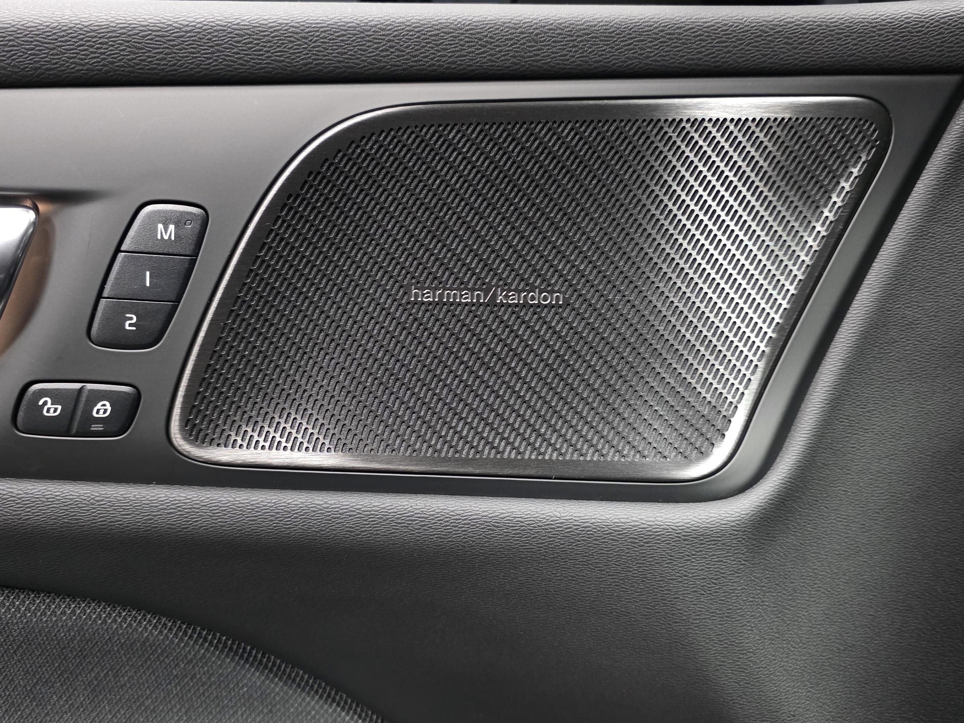 Volvo V60 14