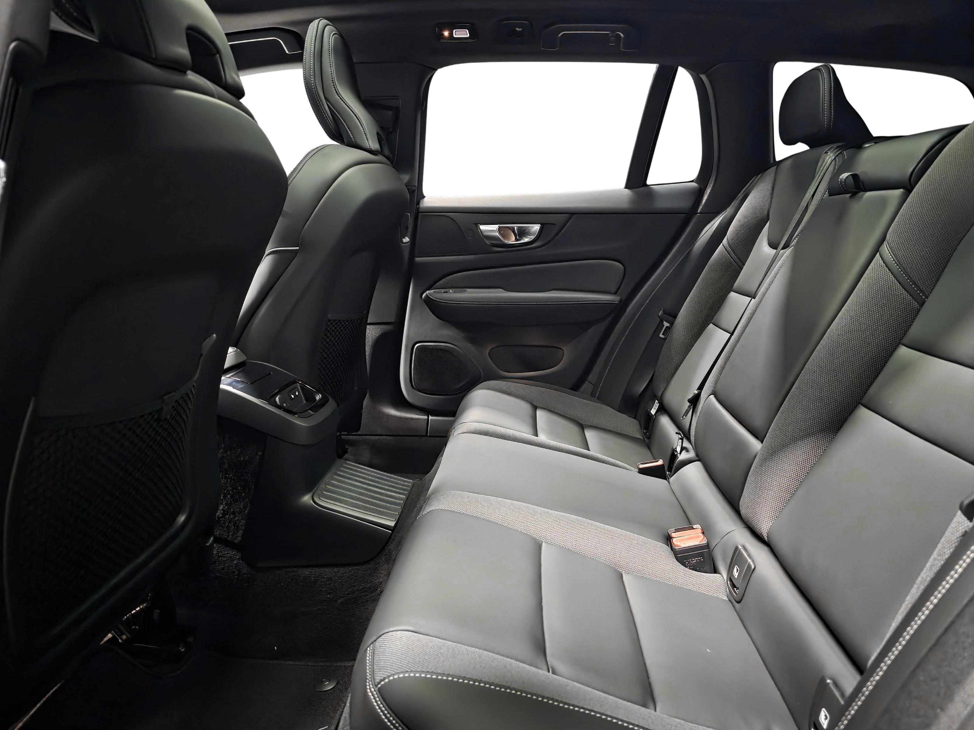 Volvo V60 9