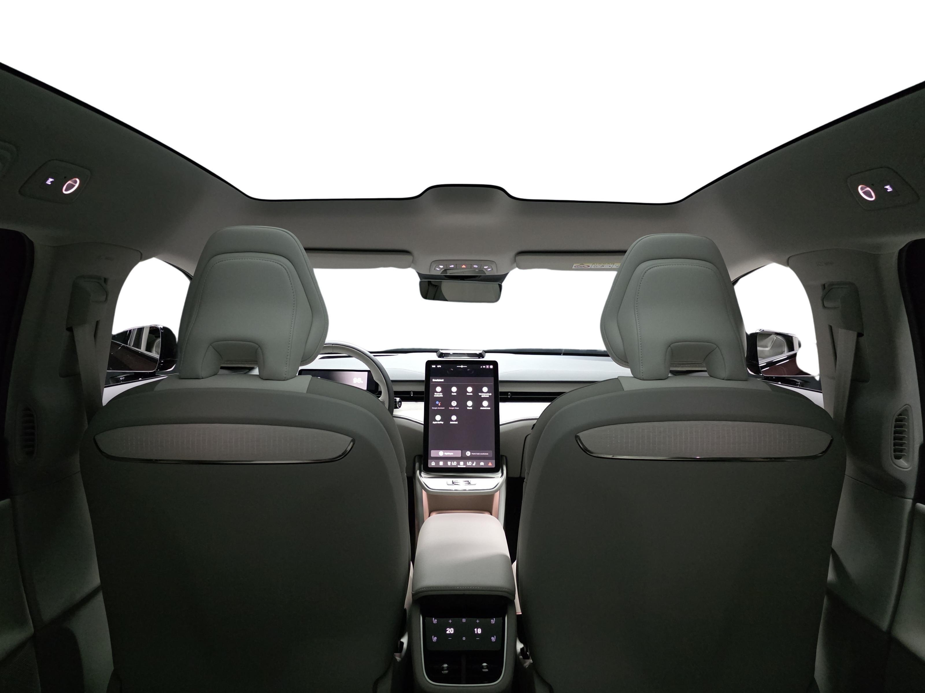 Volvo ES90 15