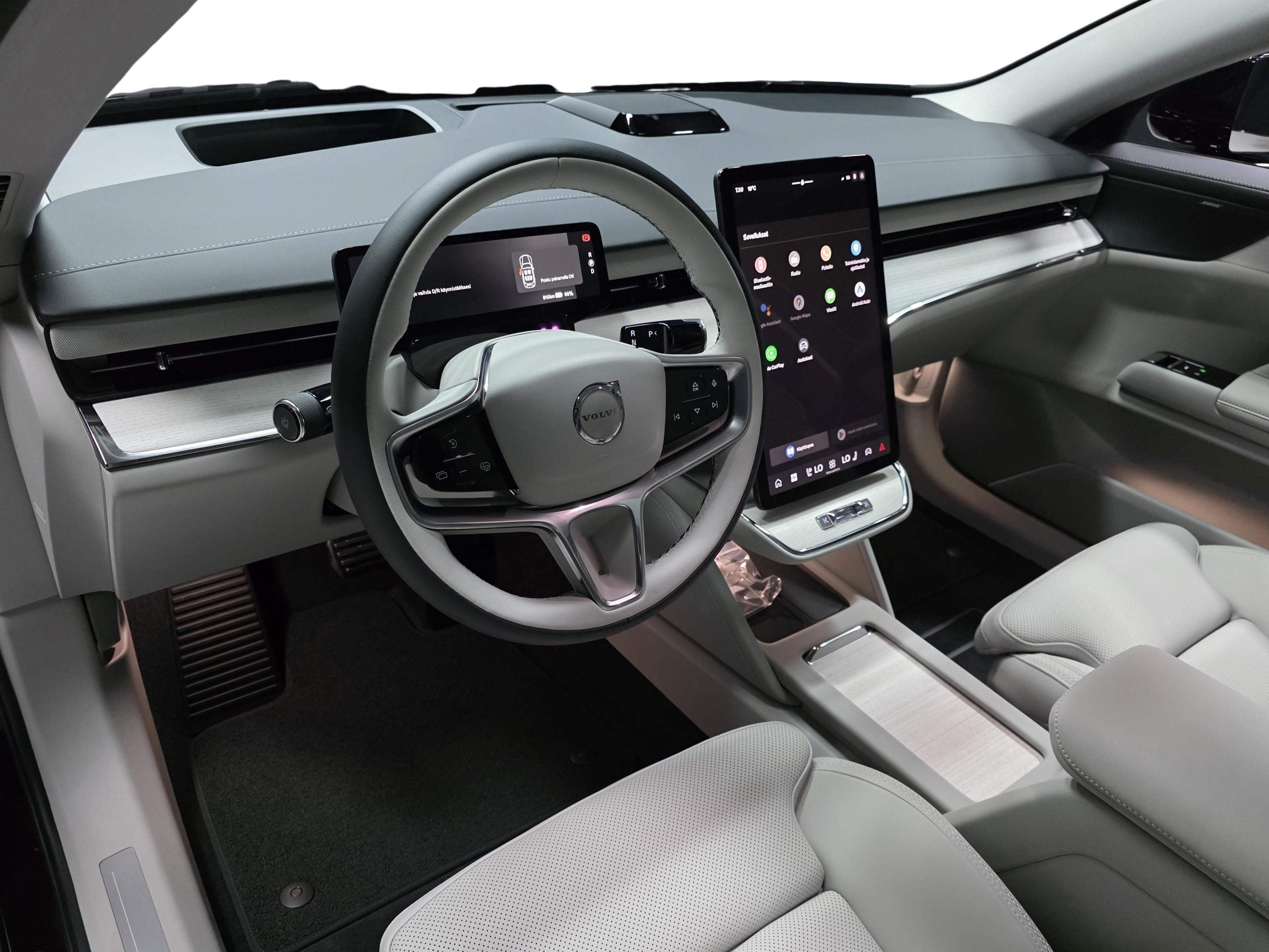 Volvo ES90 8