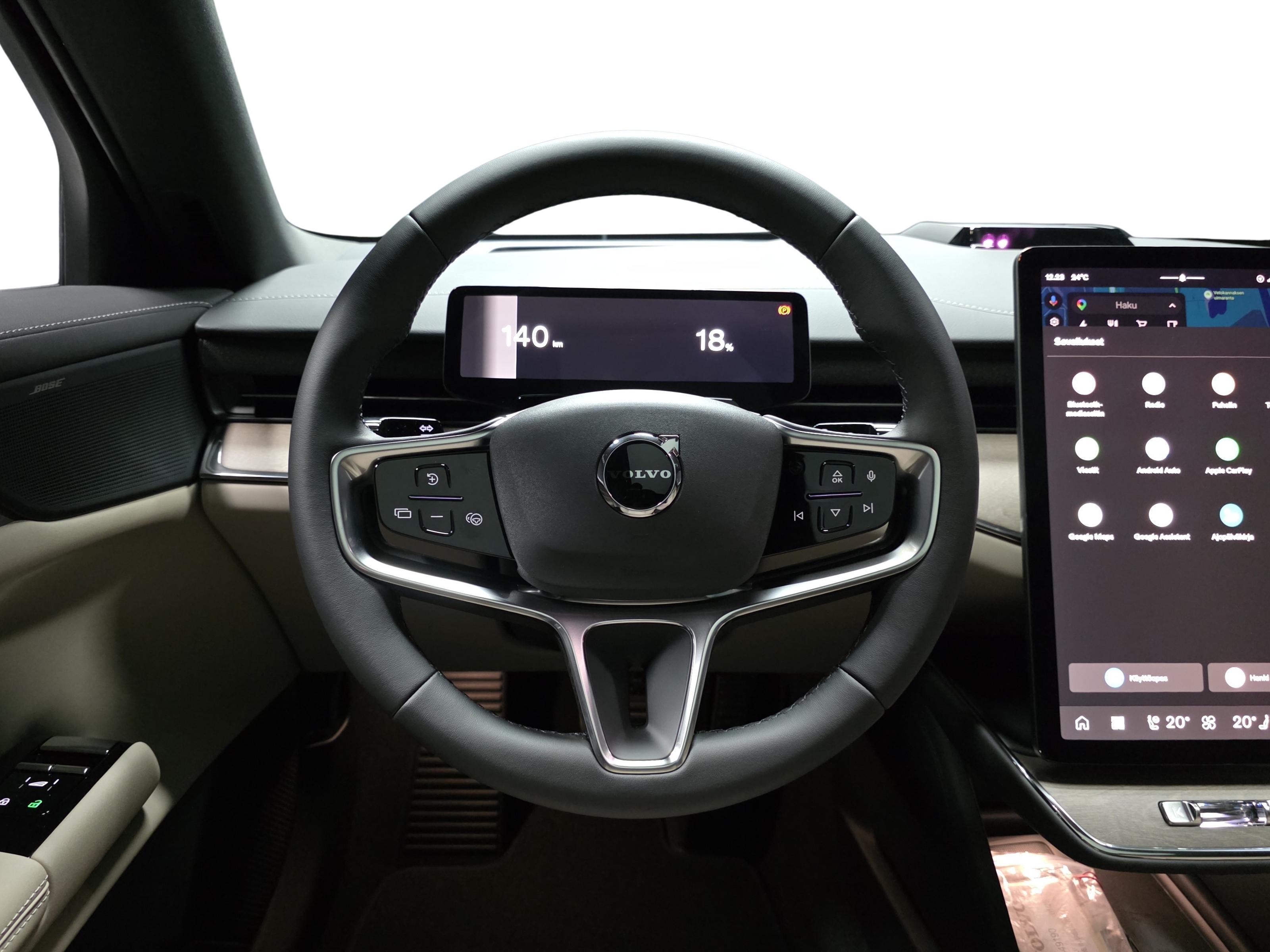 Volvo ES90 10
