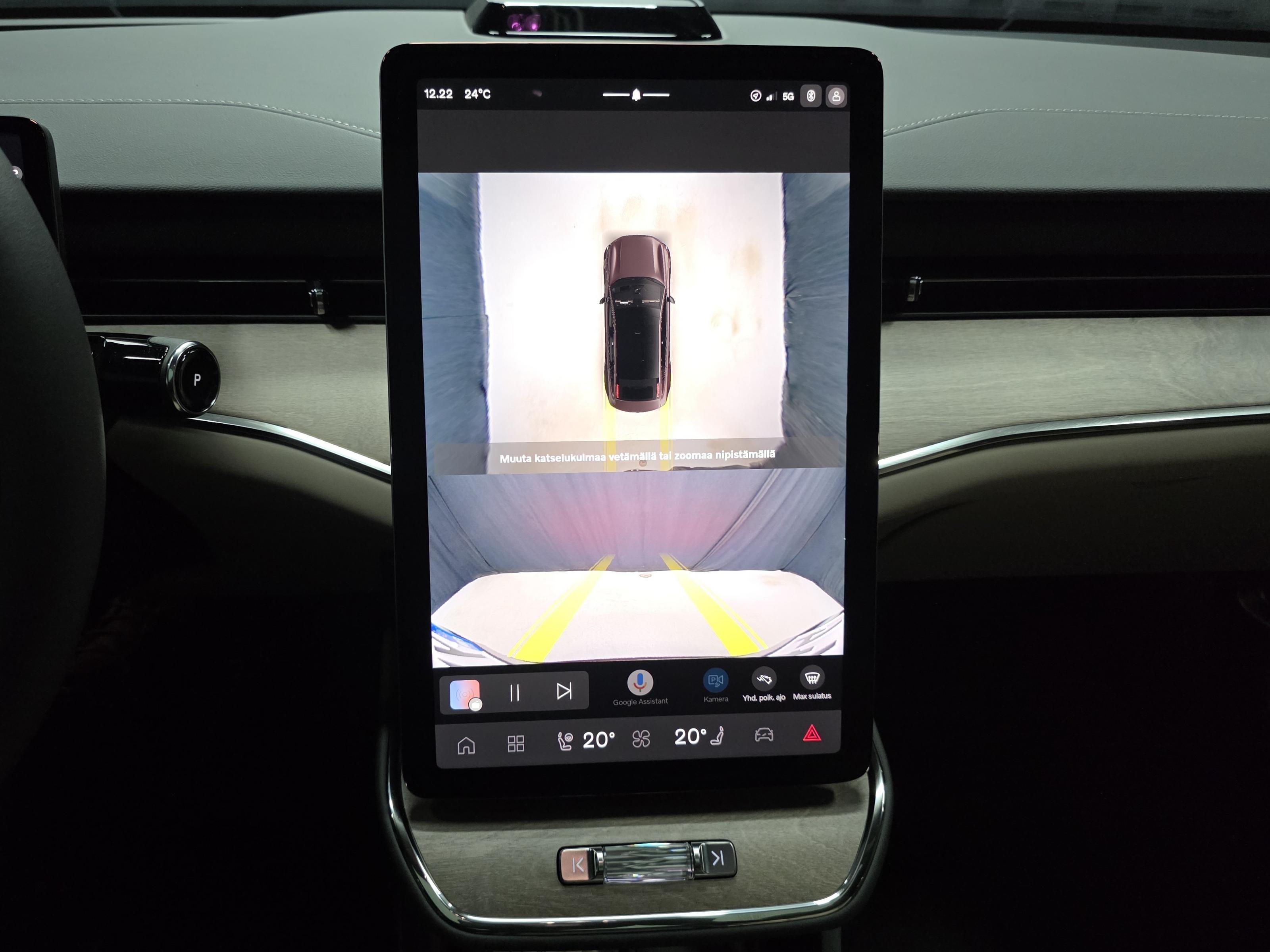 Volvo ES90 13