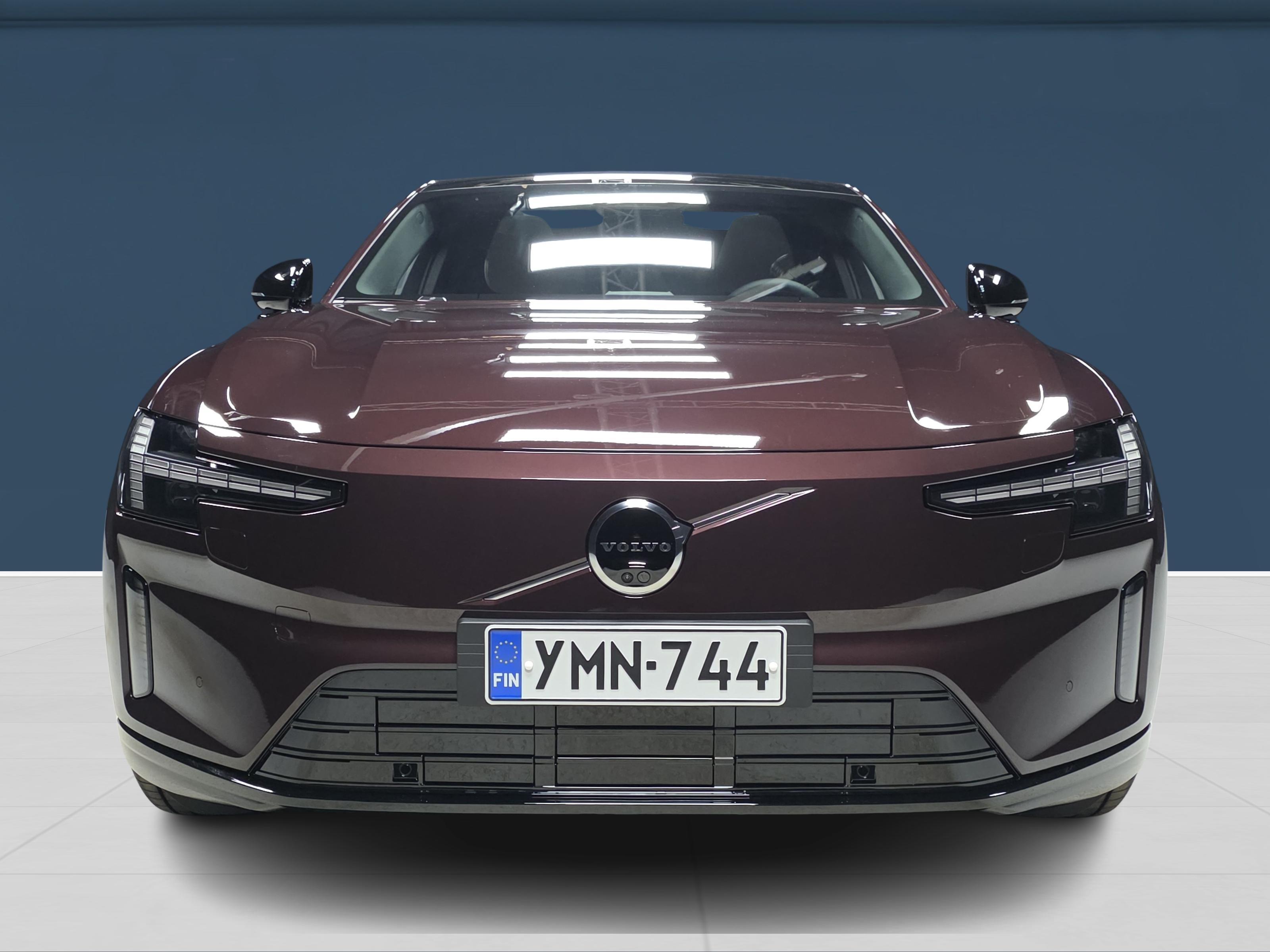 Volvo ES90 2