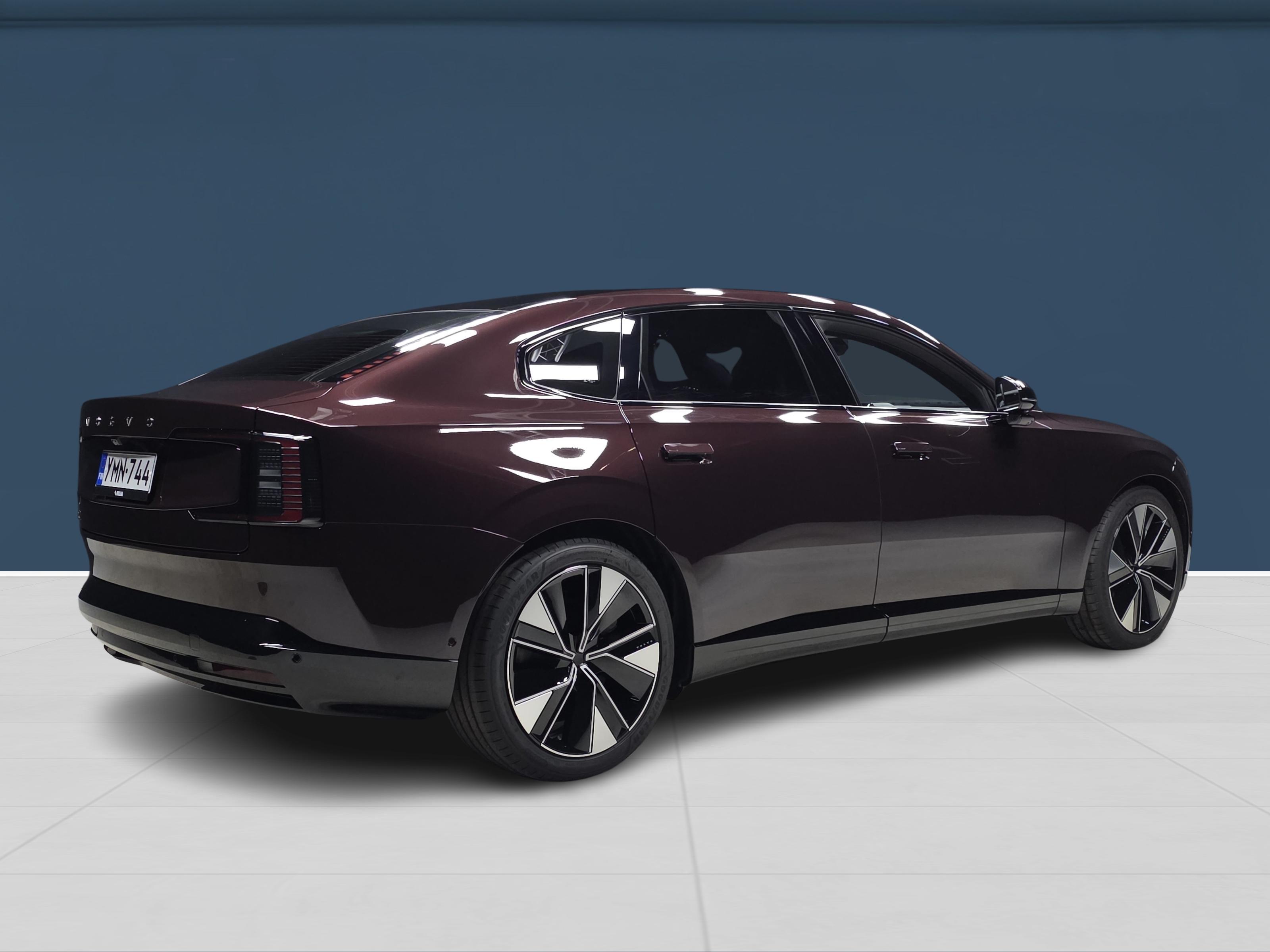 Volvo ES90 4