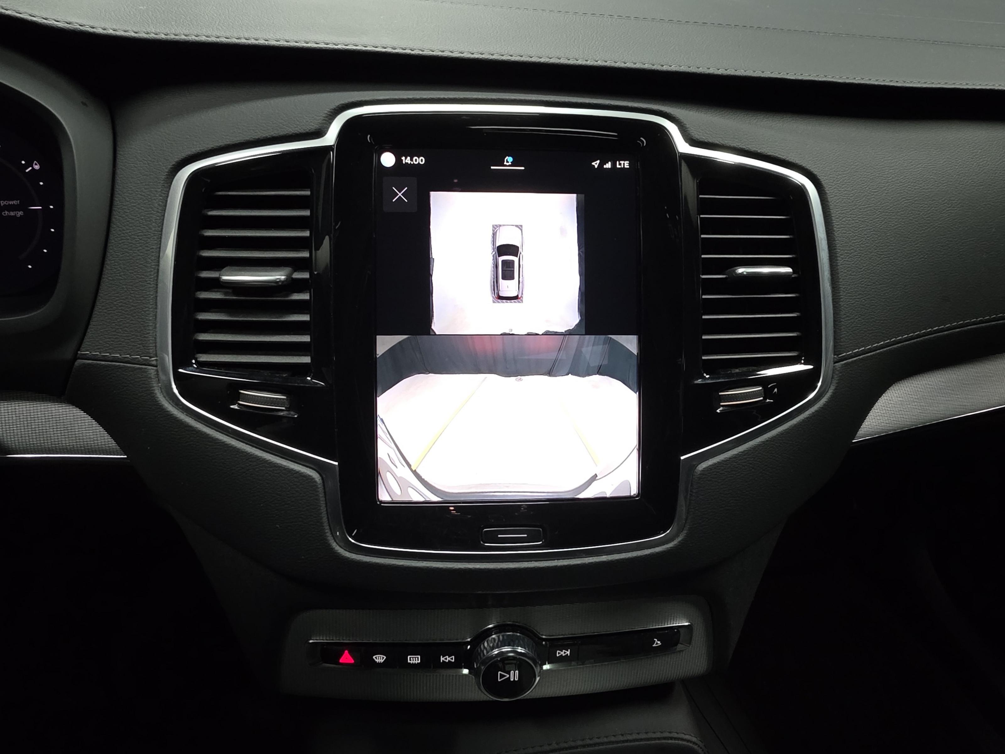 Volvo XC90 14