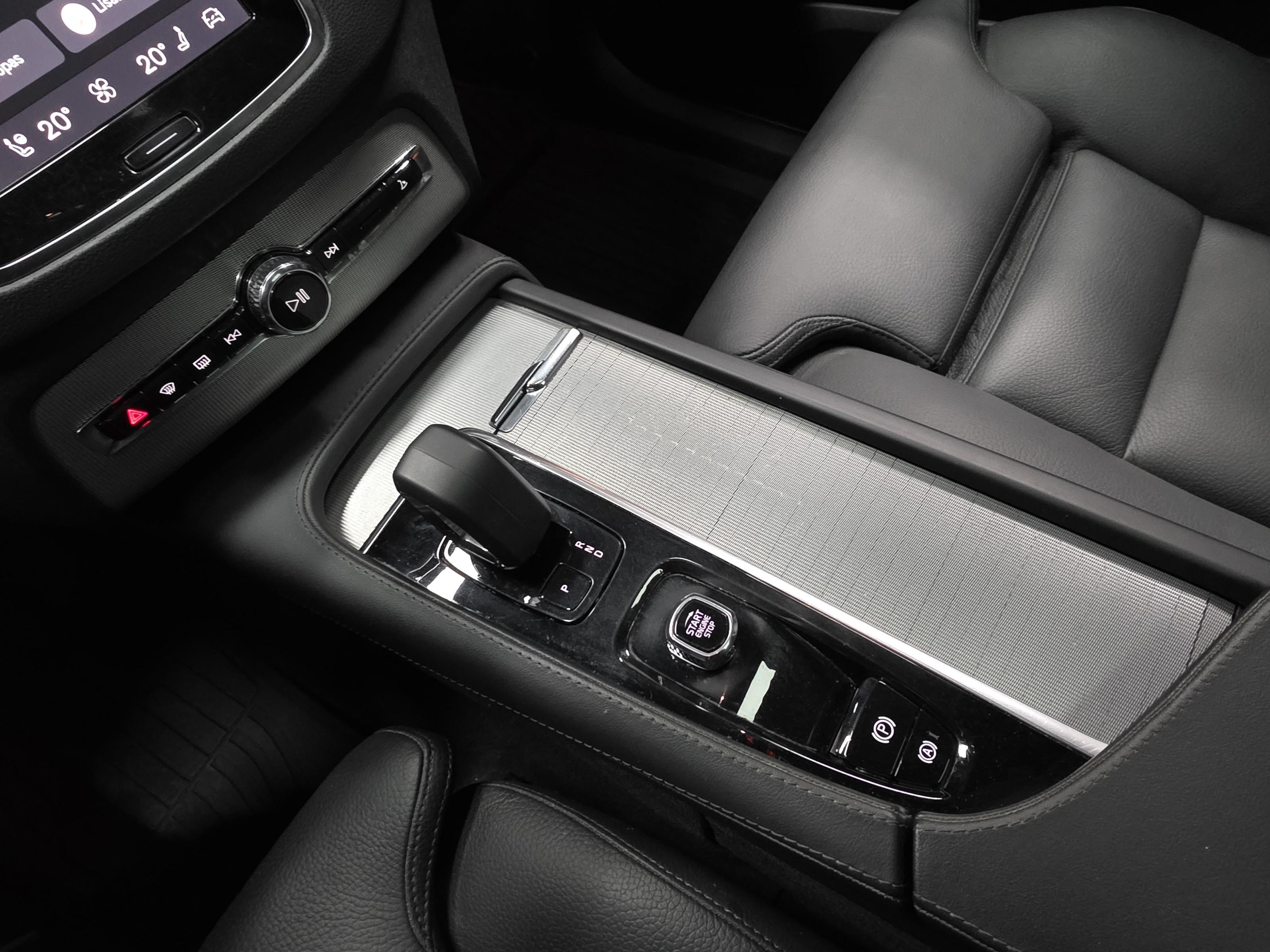 Volvo XC90 15
