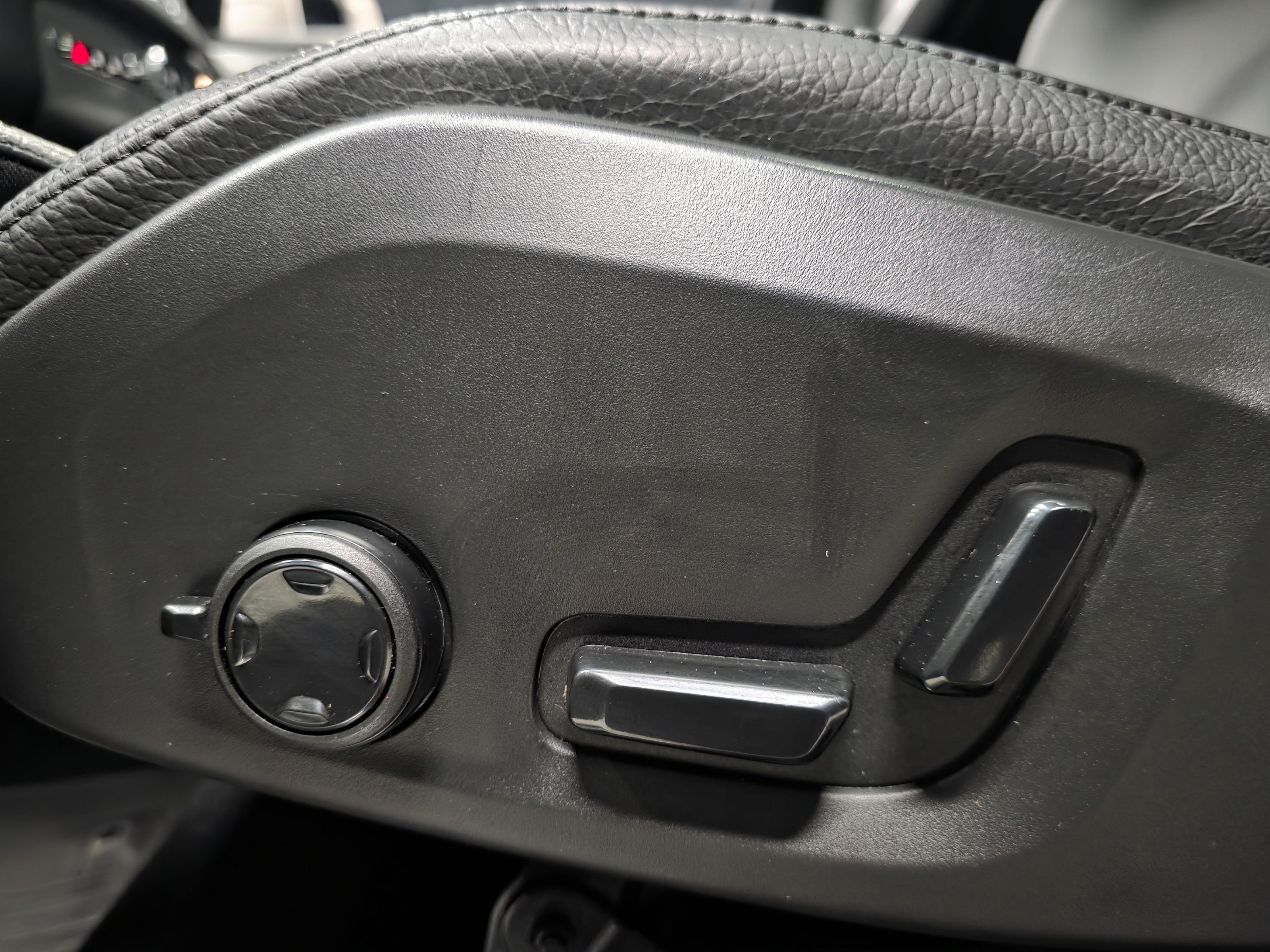 Volvo XC90 17