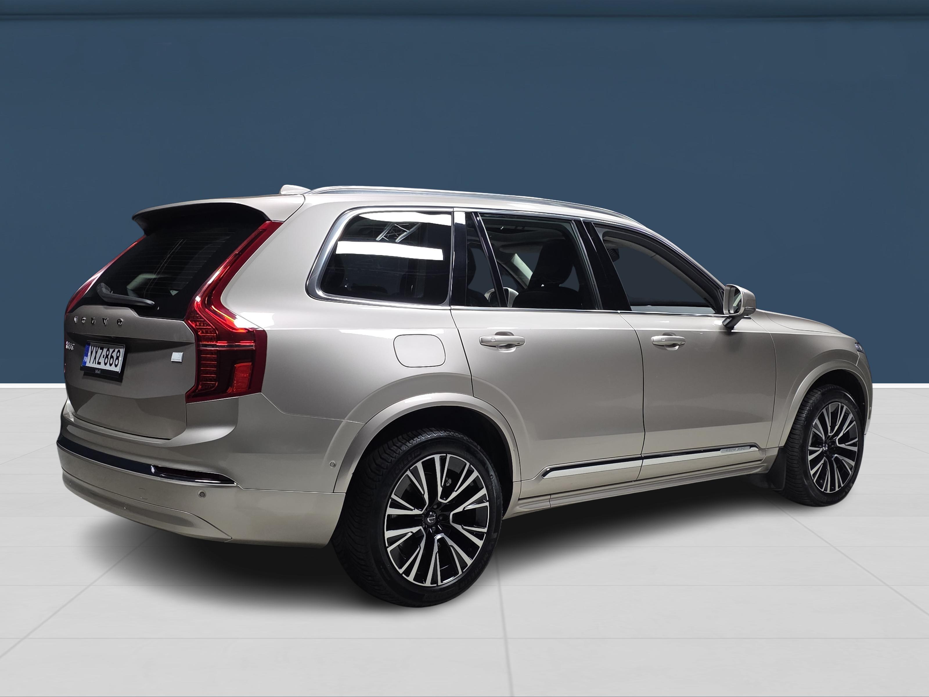 Volvo XC90 4