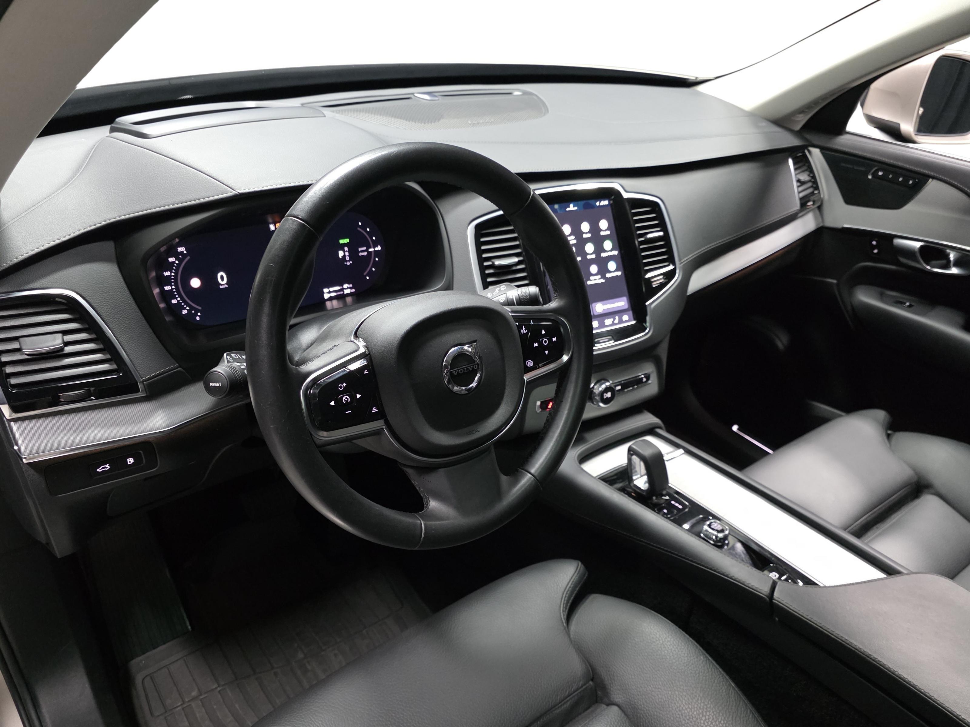 Volvo XC90 8