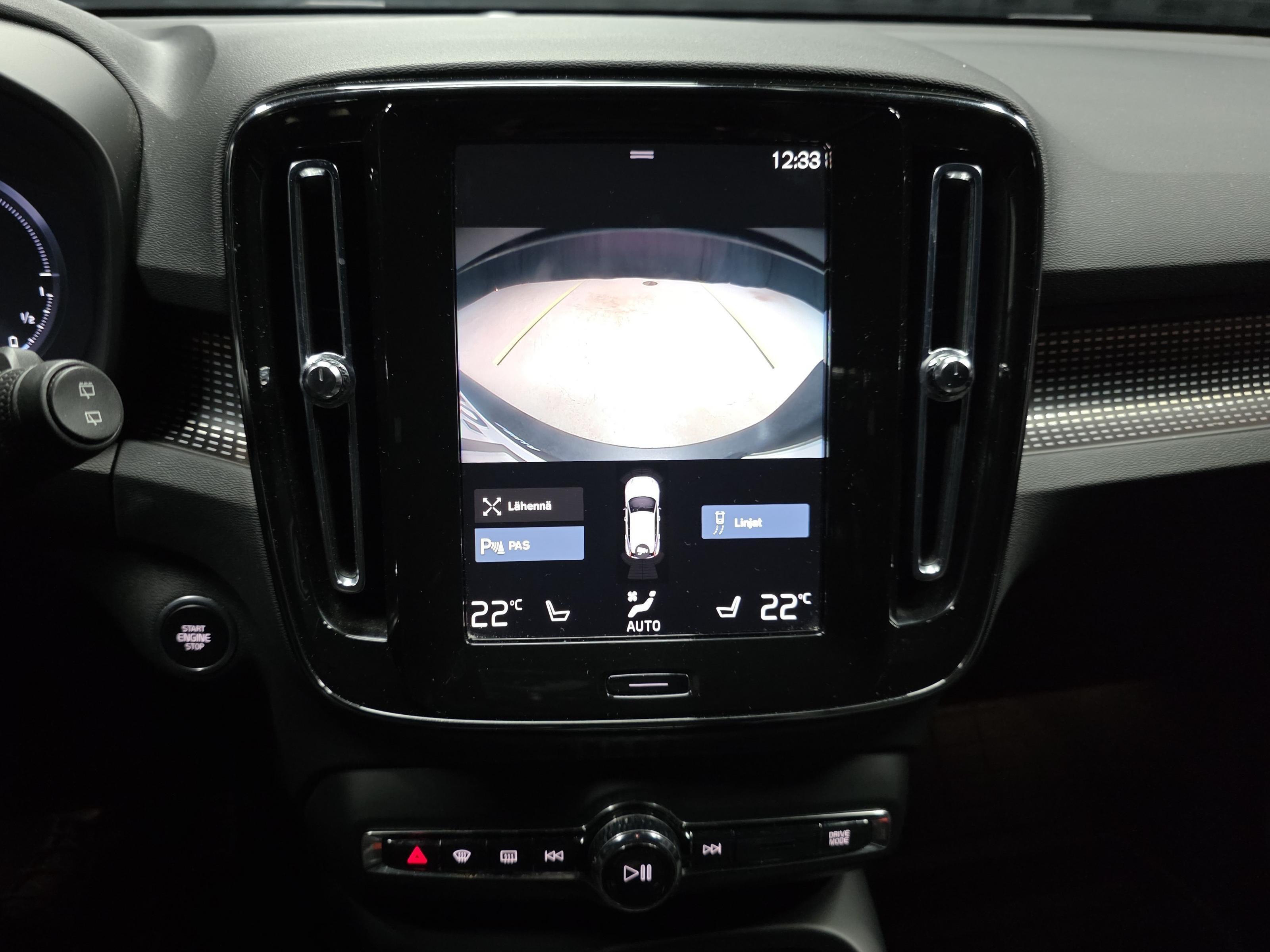 Volvo XC40 14