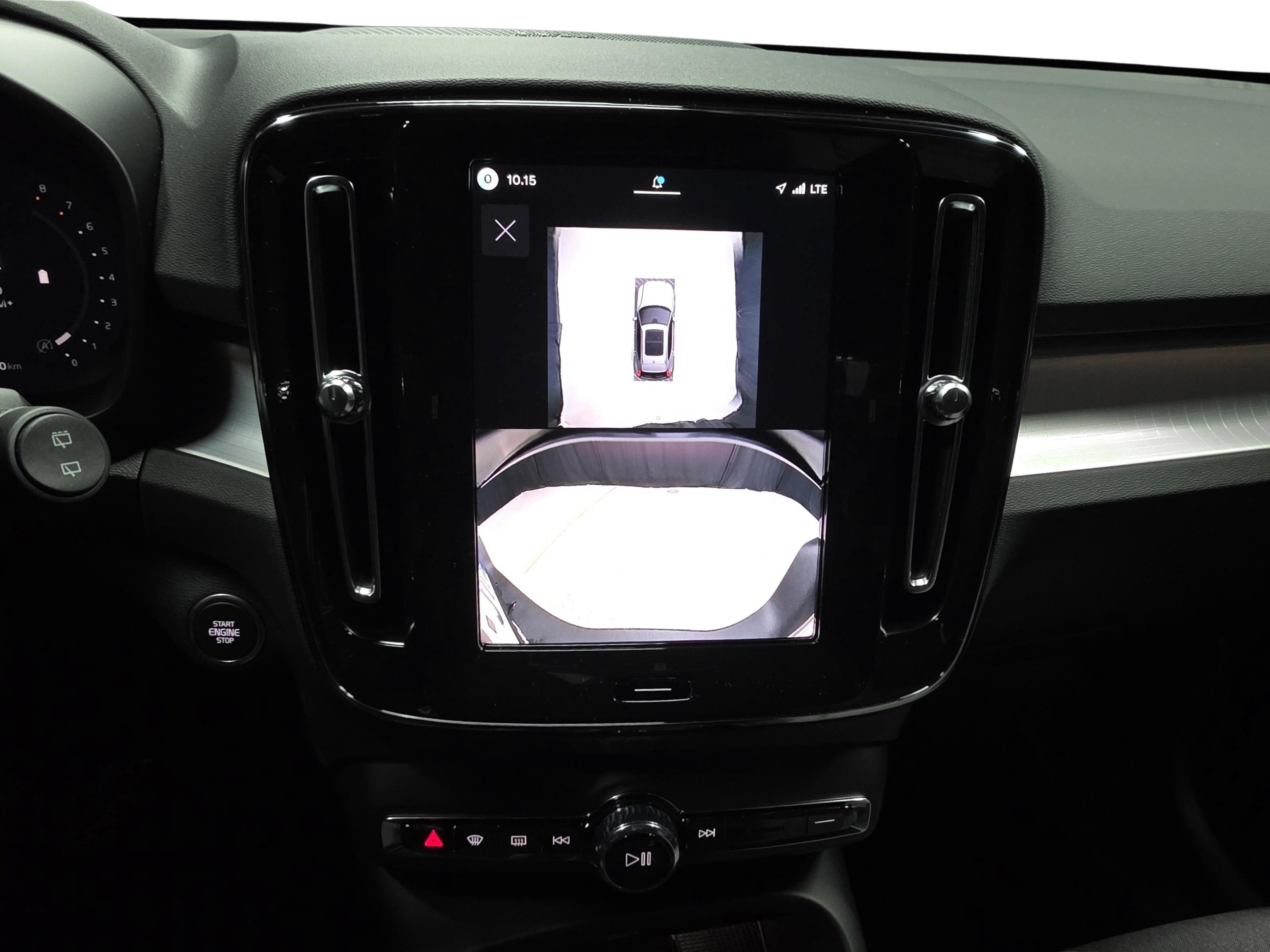 Volvo XC40 13