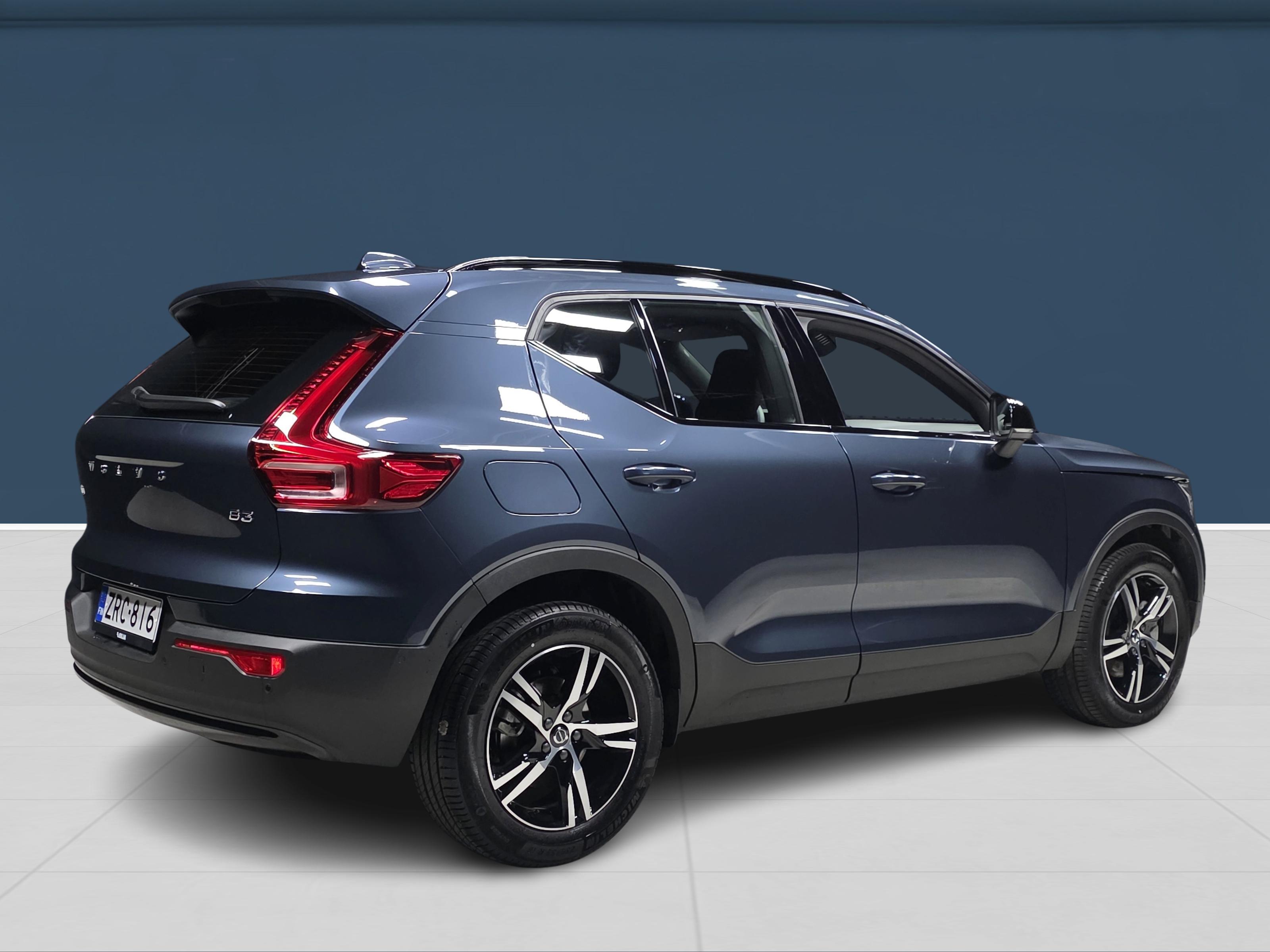 Volvo XC40 4