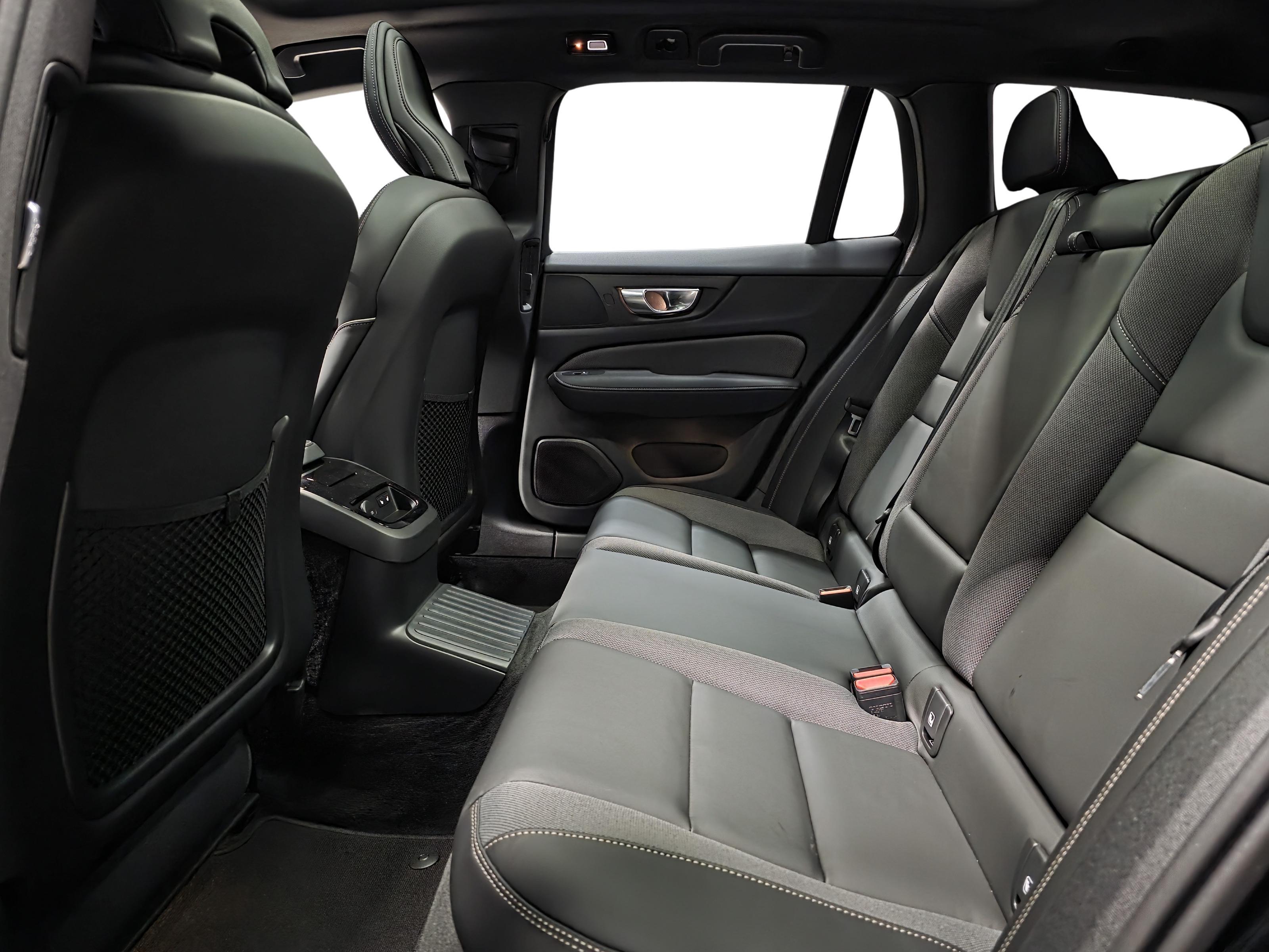 Volvo V60 9