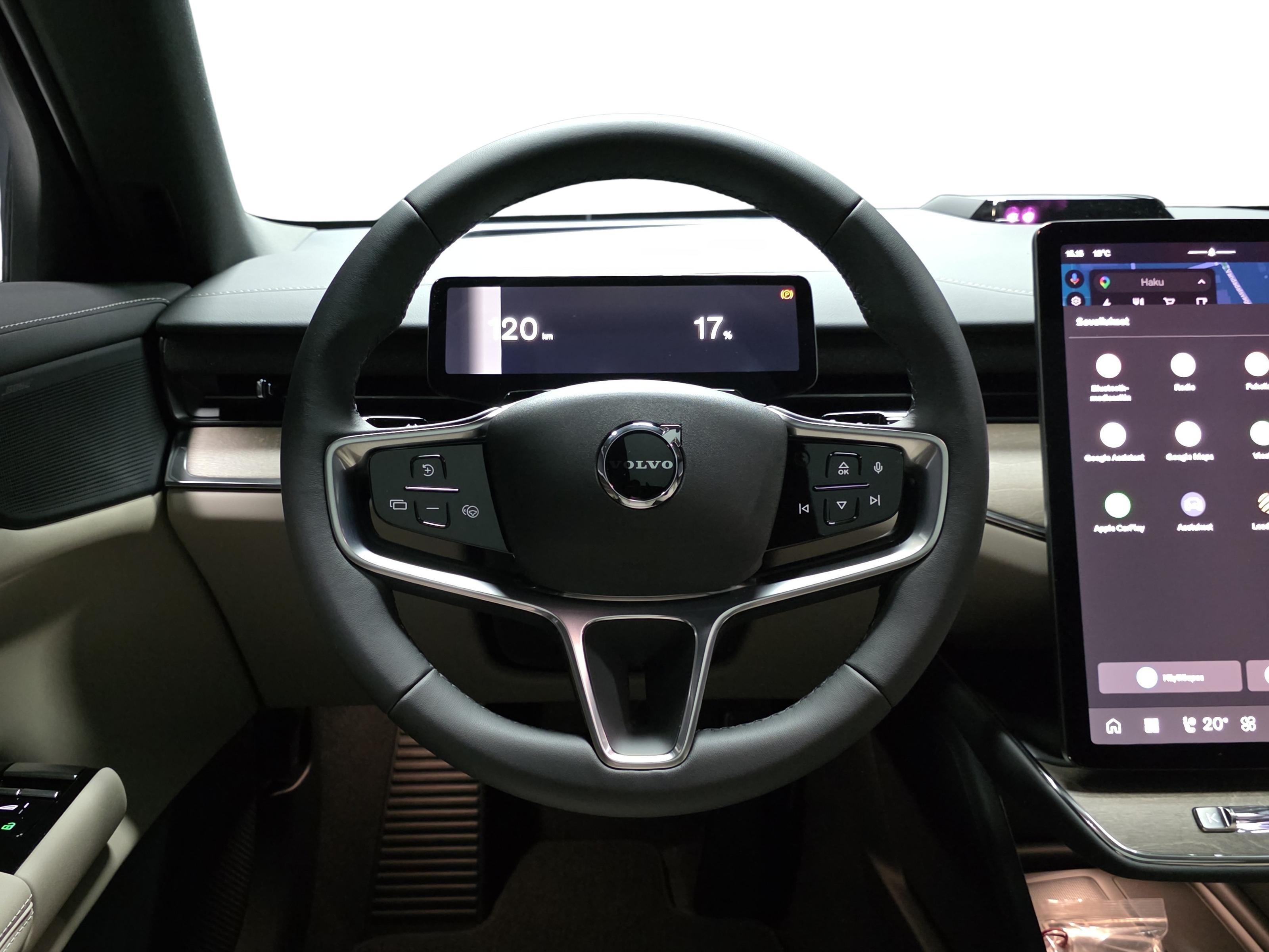 Volvo ES90 10