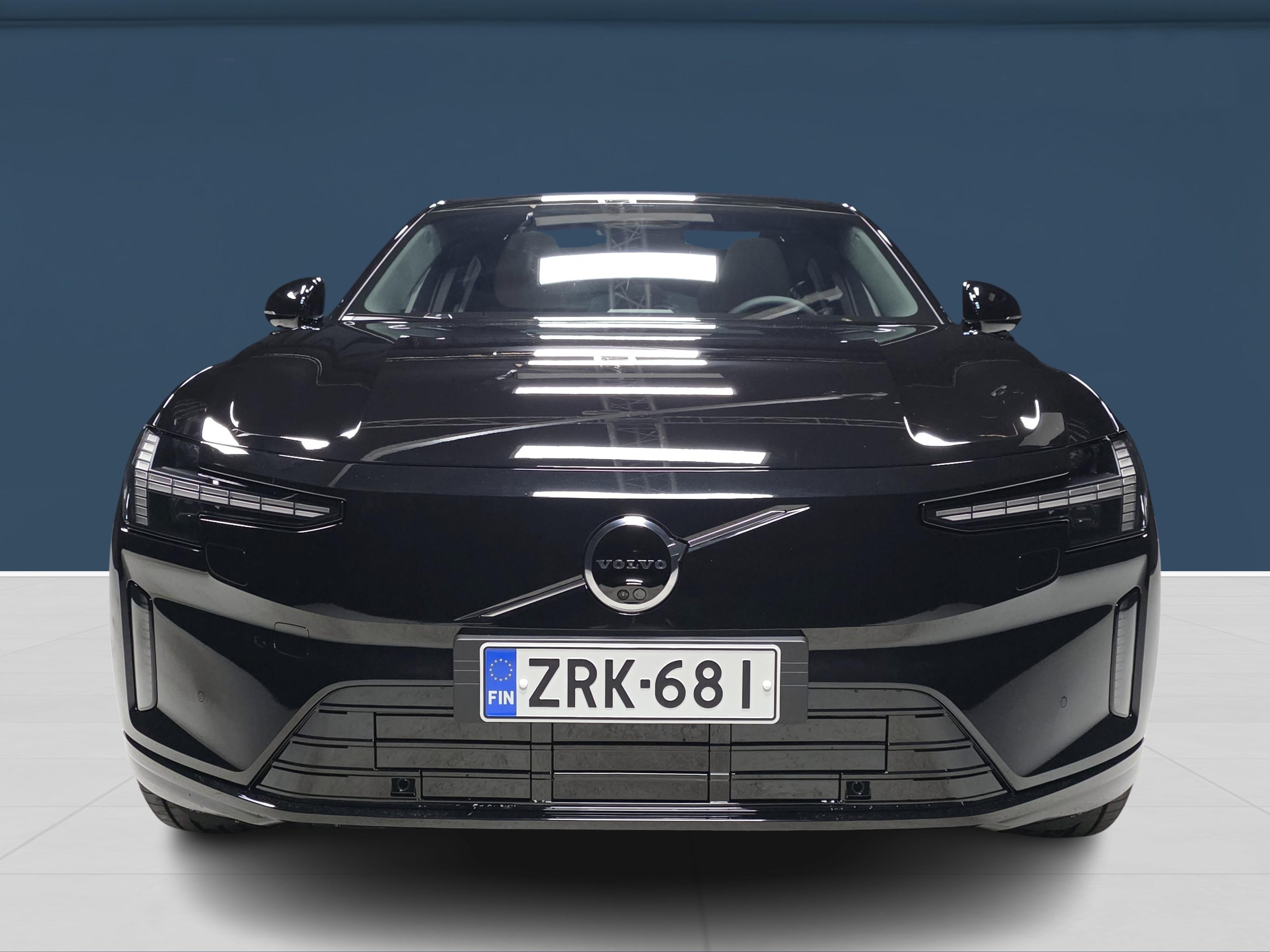 Volvo ES90 2