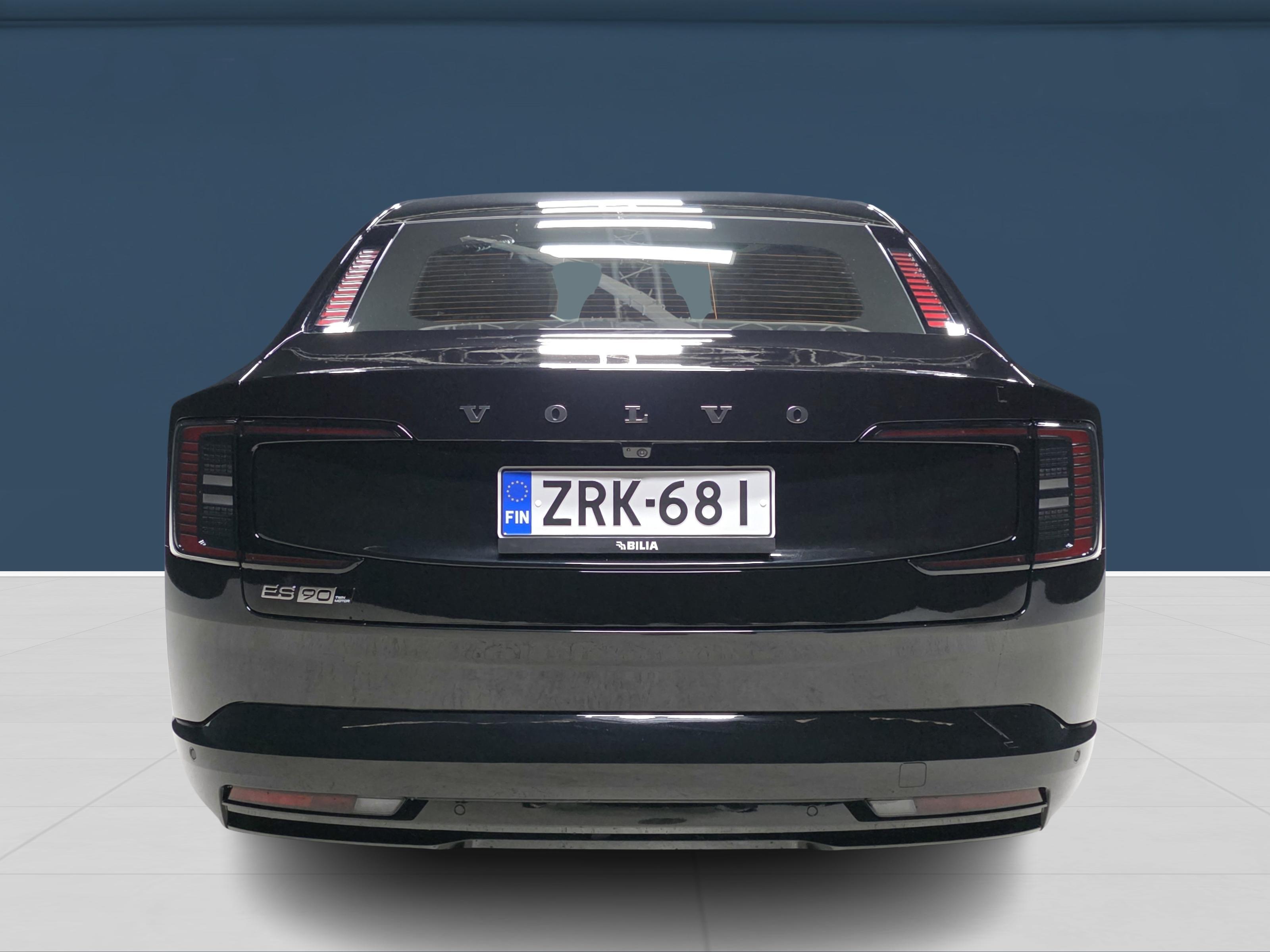 Volvo ES90 5