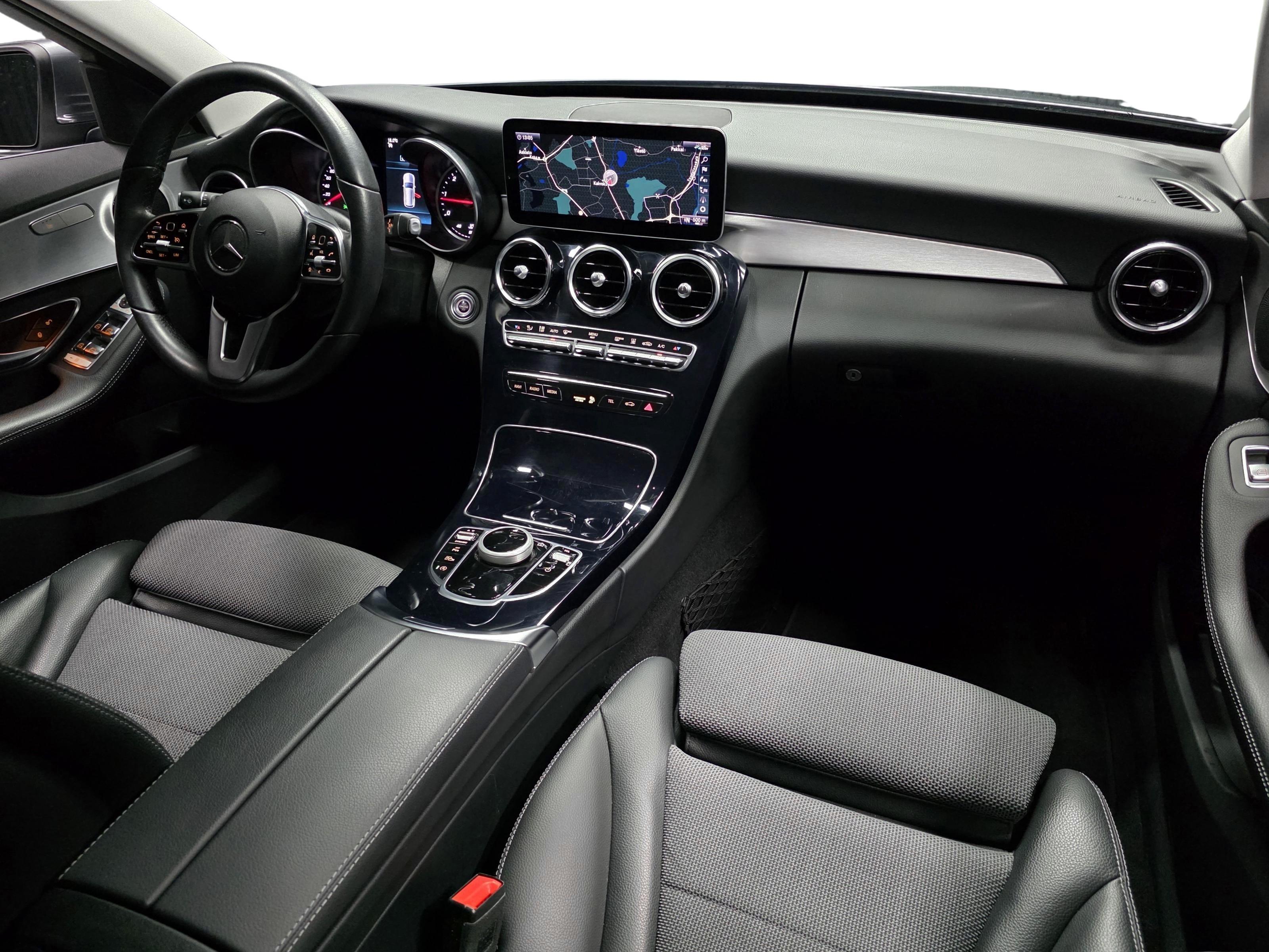 Mercedes-Benz C 16