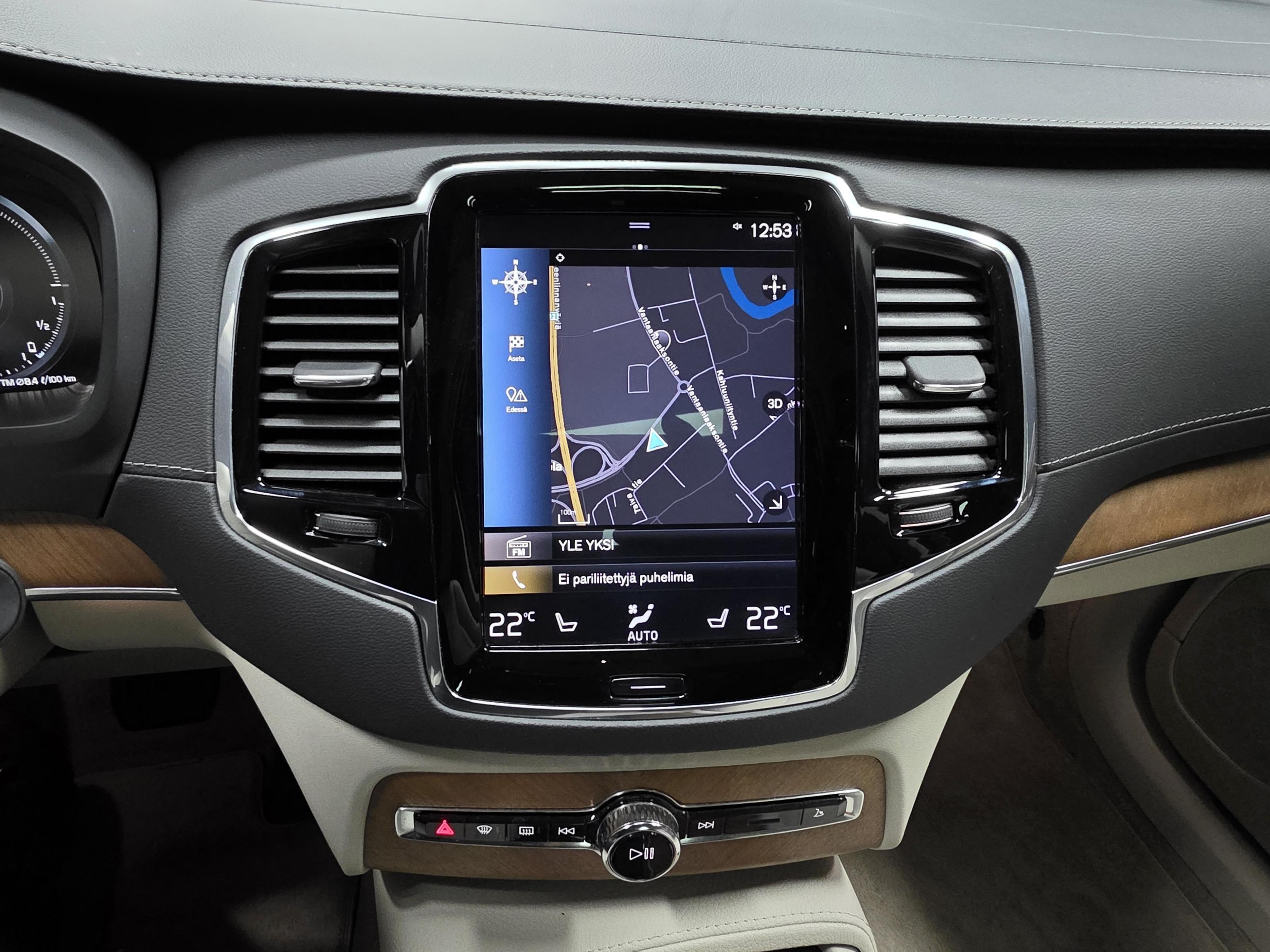 Volvo XC90 13