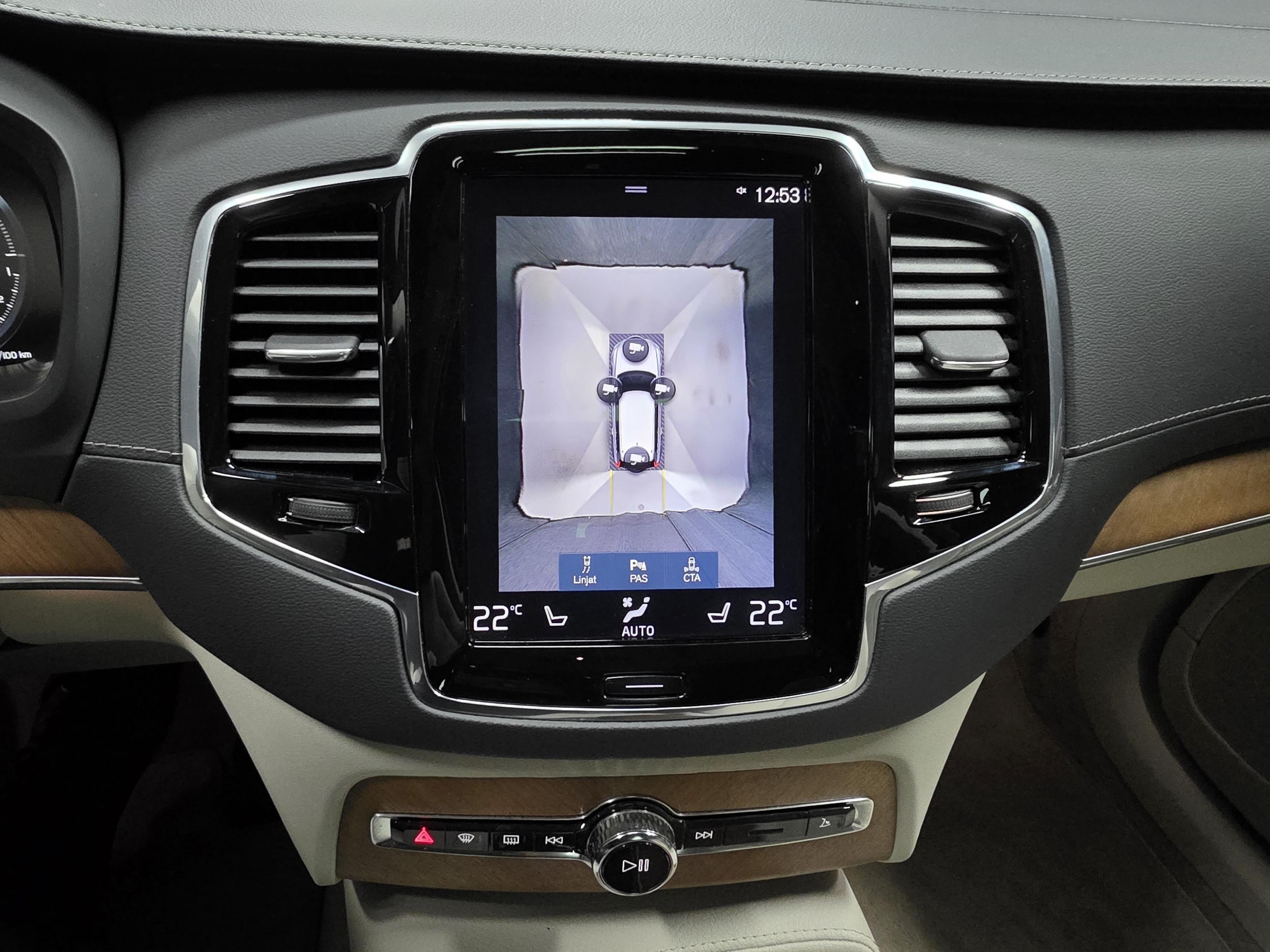 Volvo XC90 14
