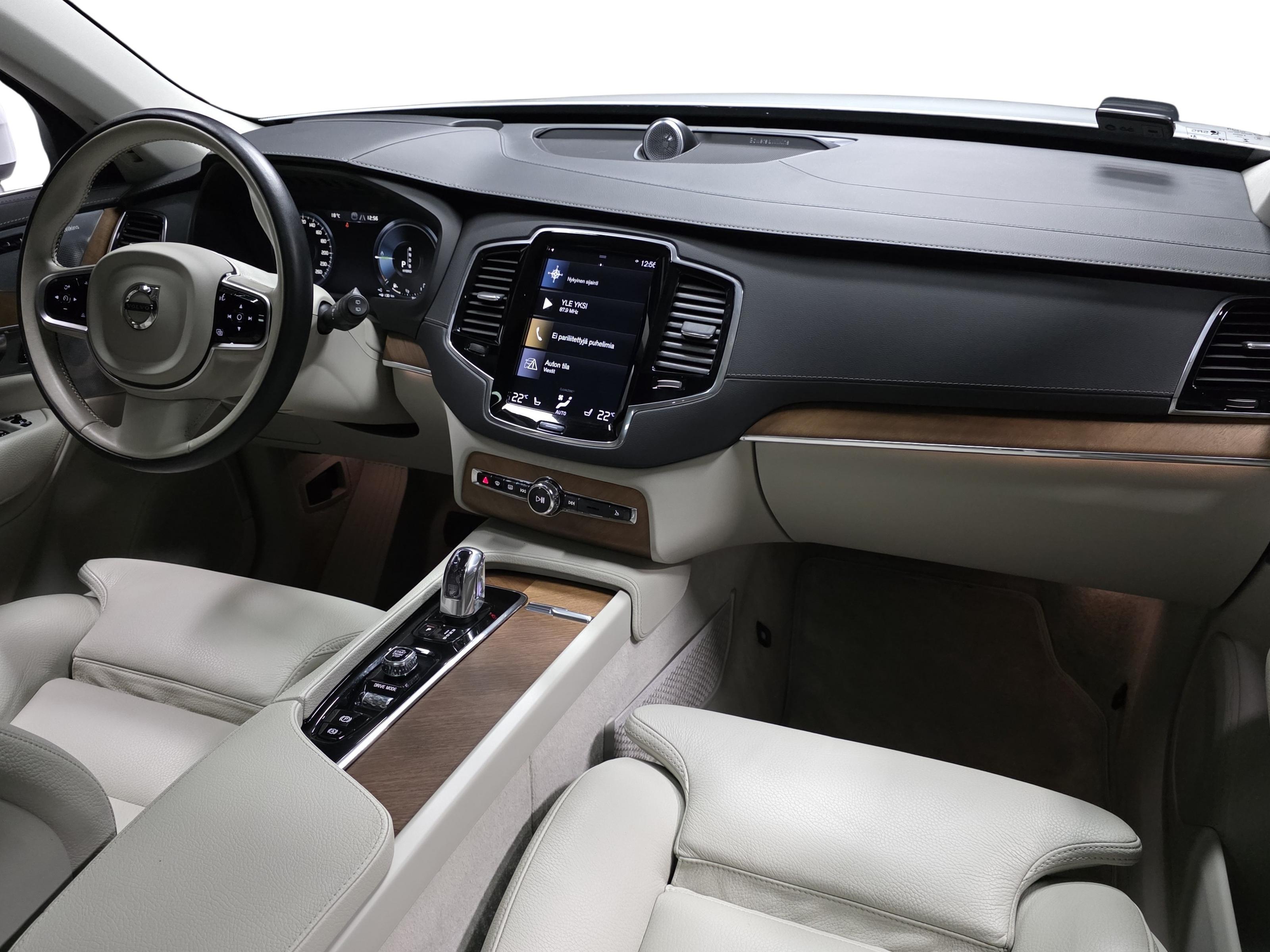 Volvo XC90 19