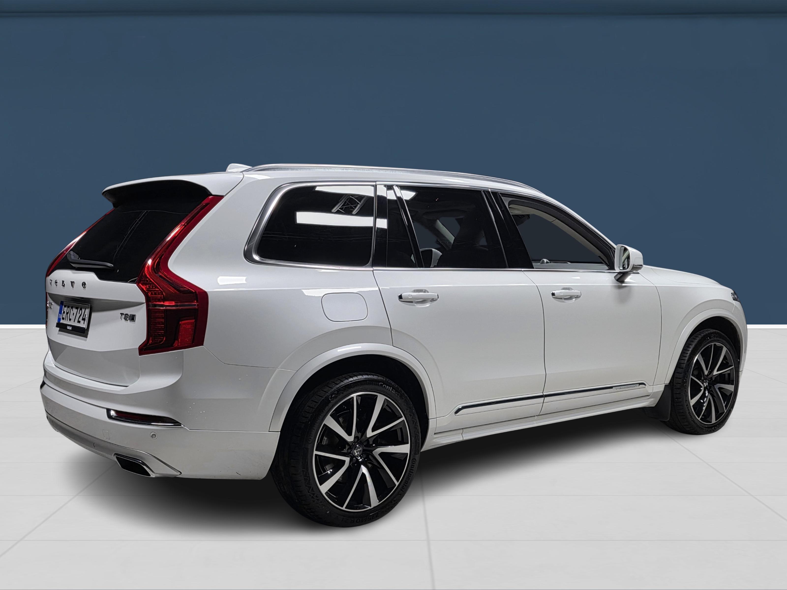 Volvo XC90 4