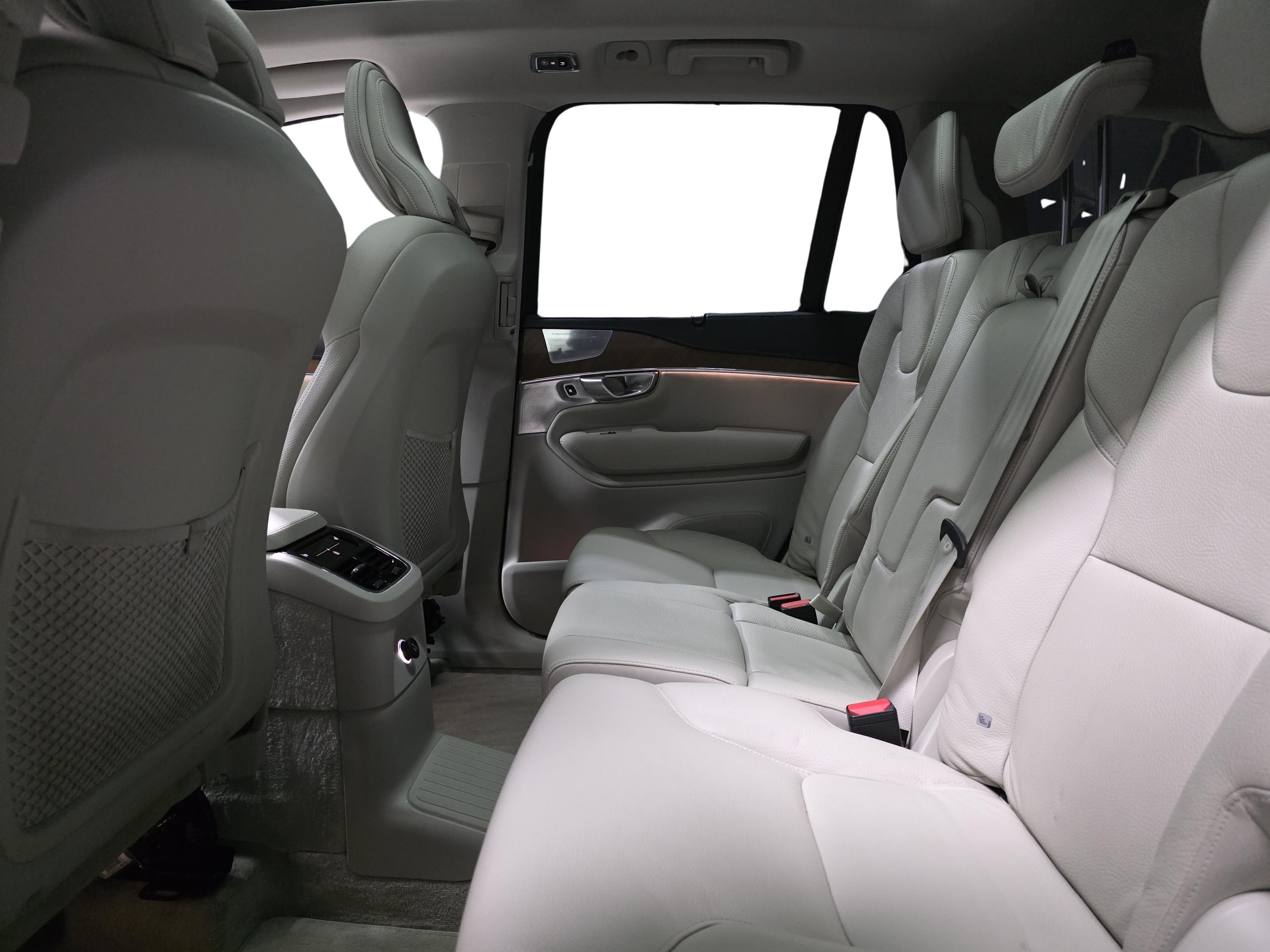 Volvo XC90 9